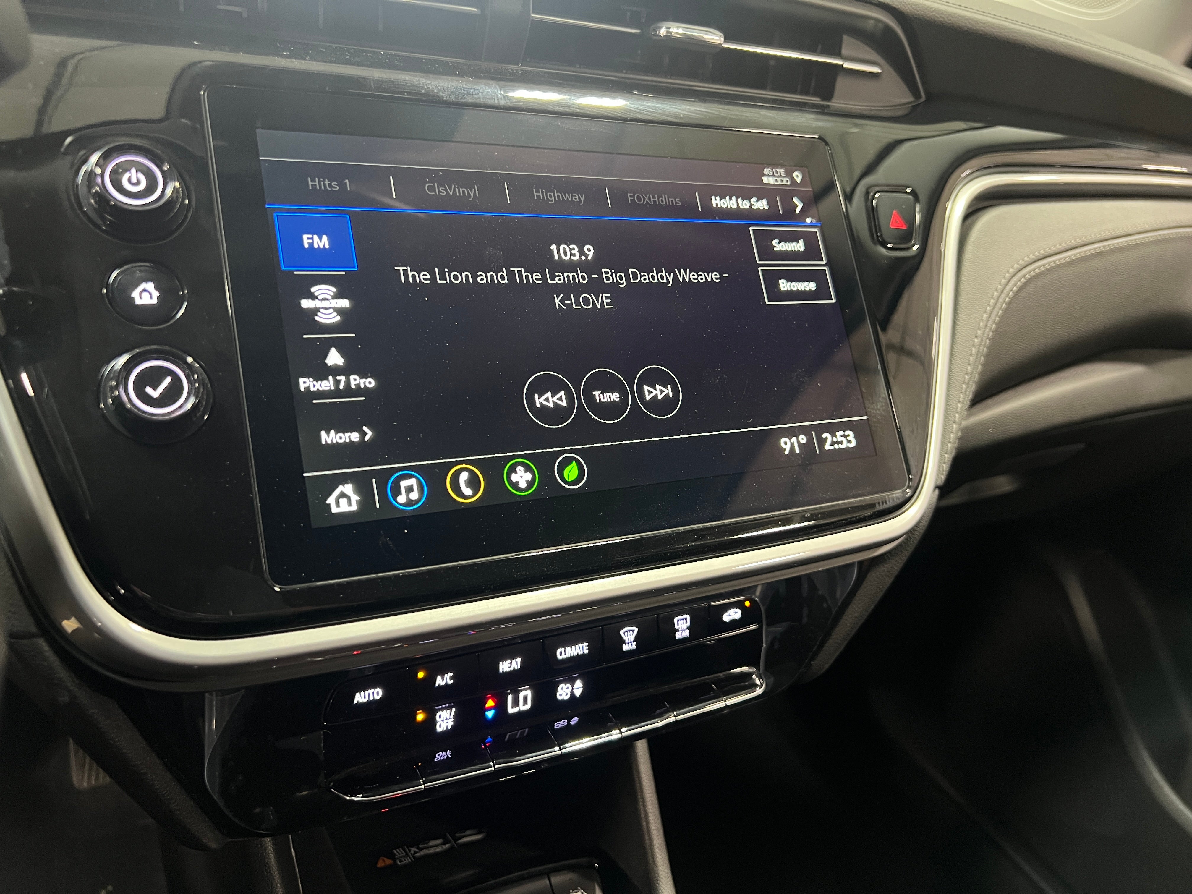 2023 Chevrolet Bolt EUV LT - Photo 15