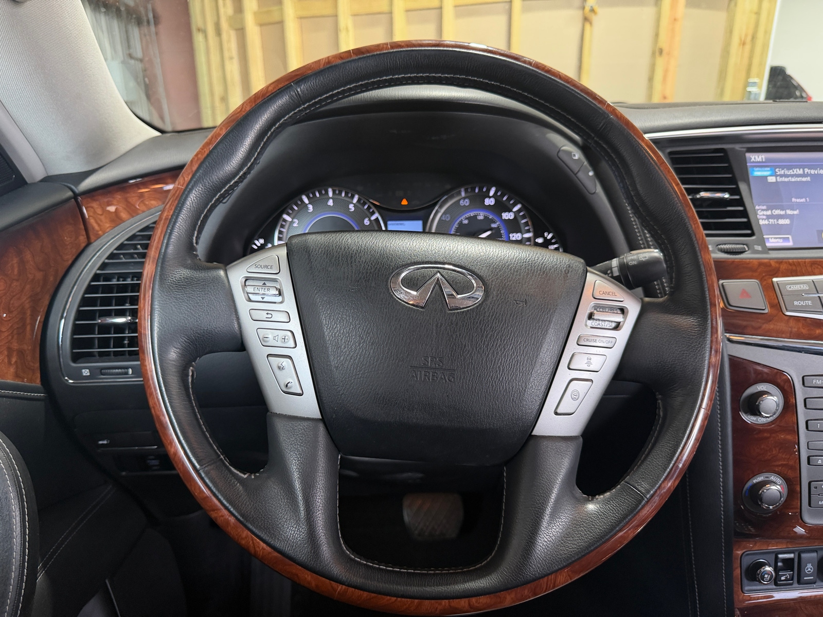 Thumbnail: 2017 INFINITI QX80 - 4