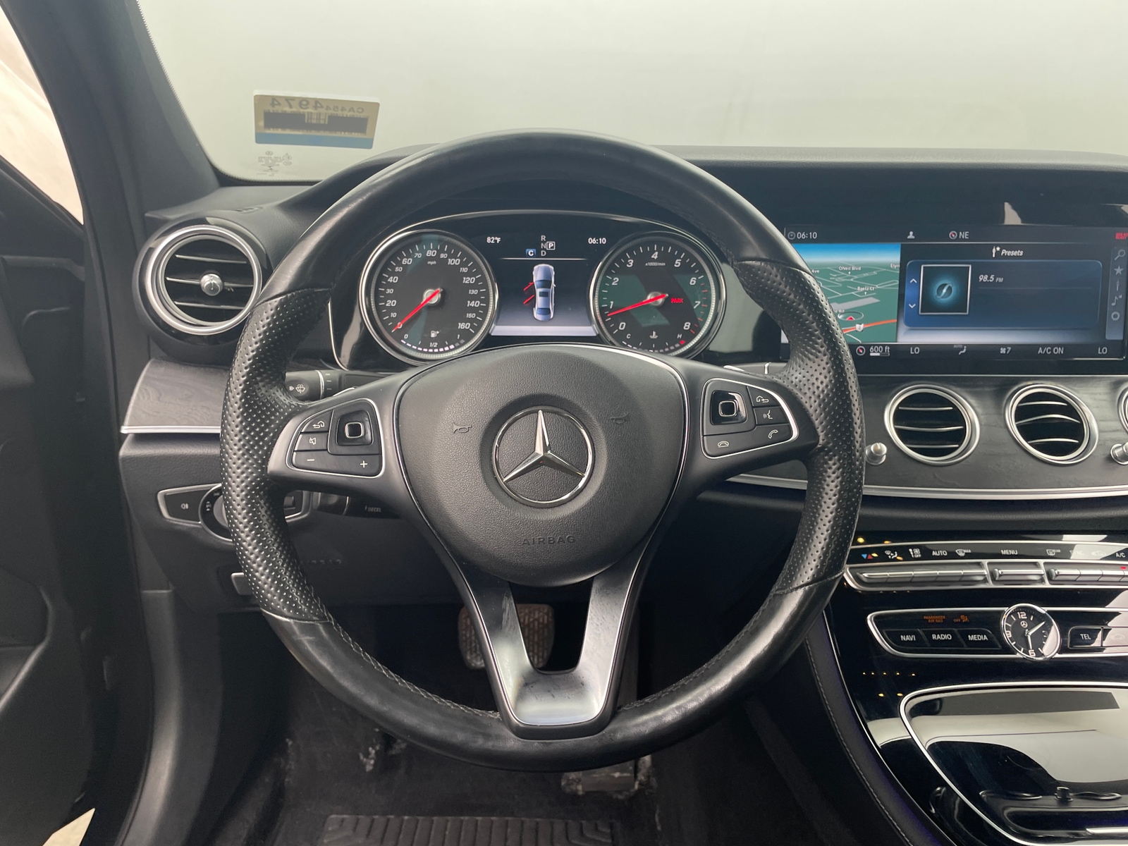 Thumbnail: 2017 Mercedes-Benz E-Class - 4