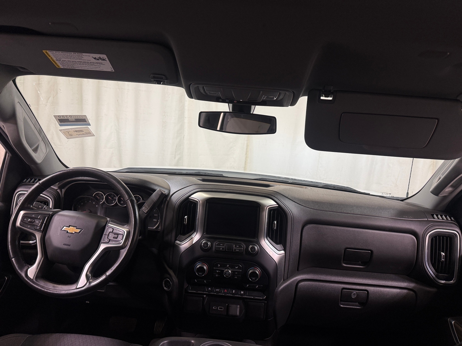 Thumbnail: 2021 Chevrolet Silverado 1500 - 3