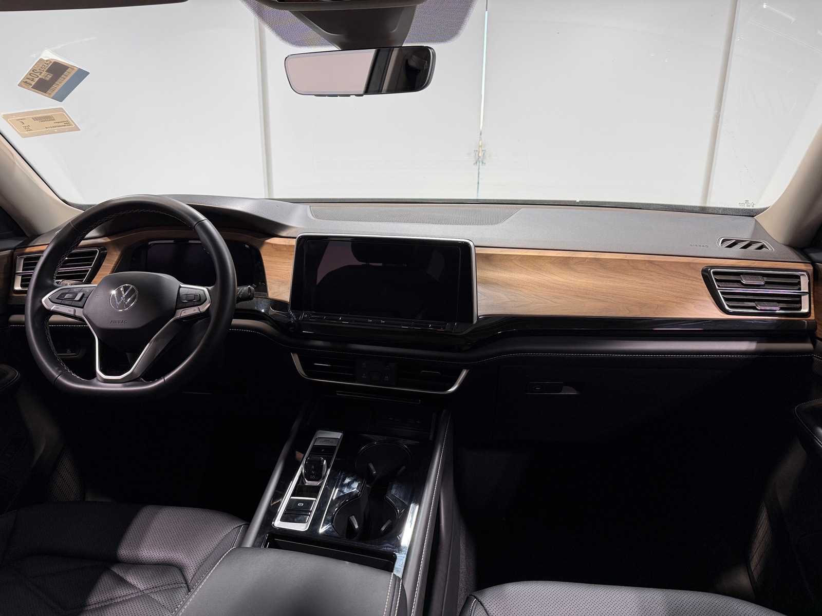 Thumbnail: 2026 Volkswagen Atlas - 2