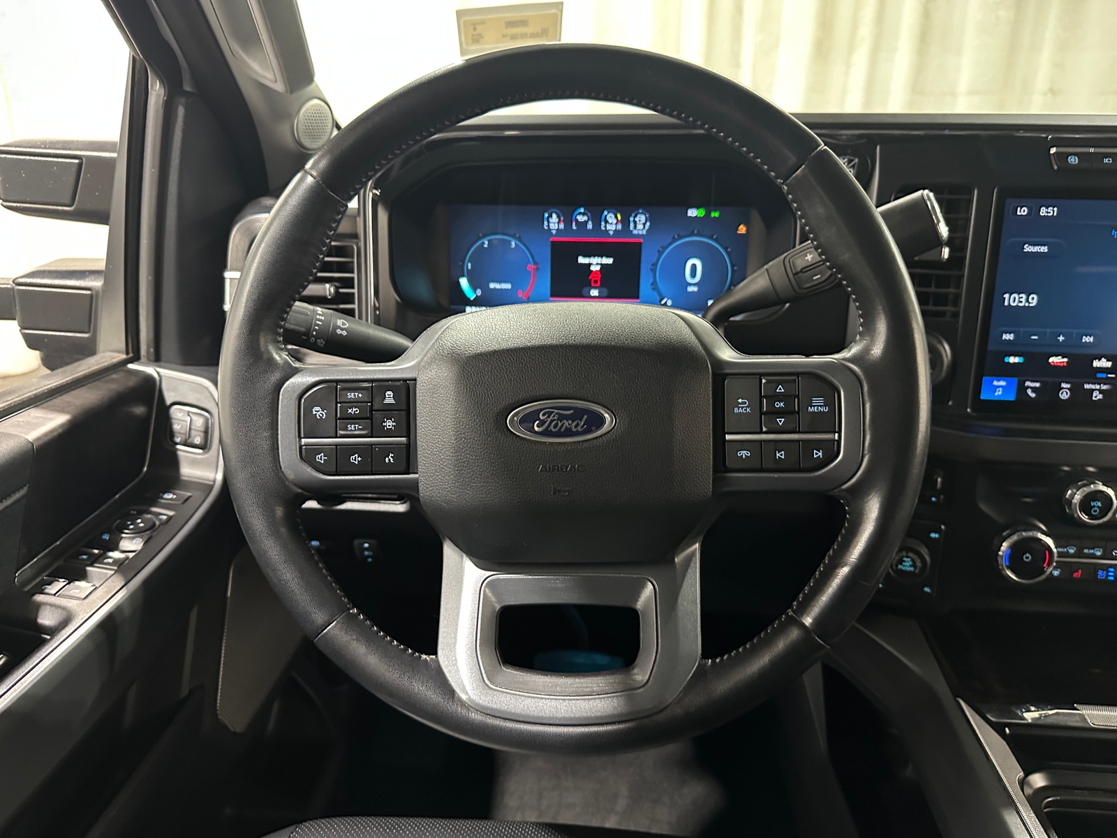 Thumbnail: 2023 Ford Econoline - 4