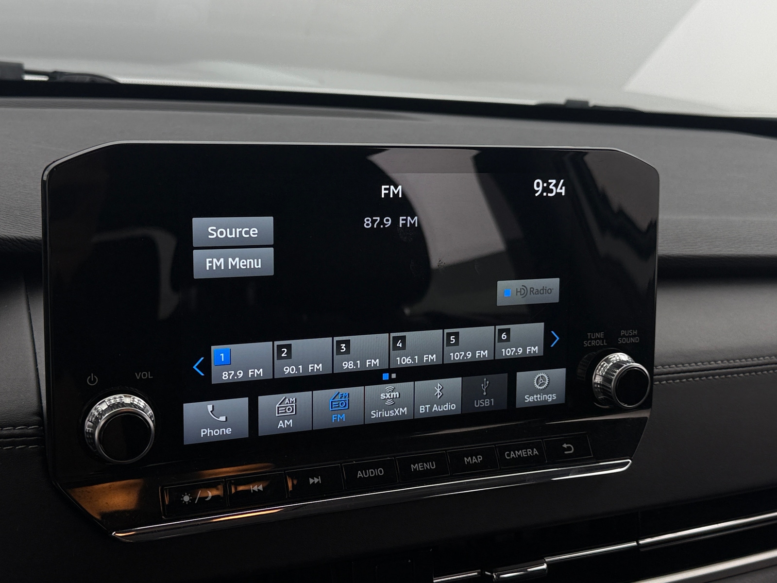 Thumbnail: 2024 Mitsubishi Outlander - 3