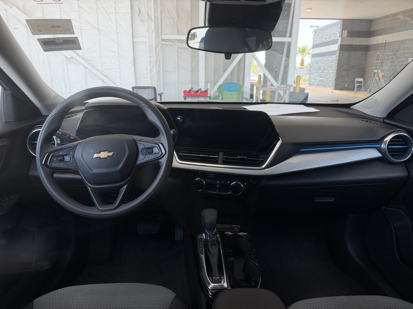 Thumbnail: 2025 Chevrolet Trax - 2