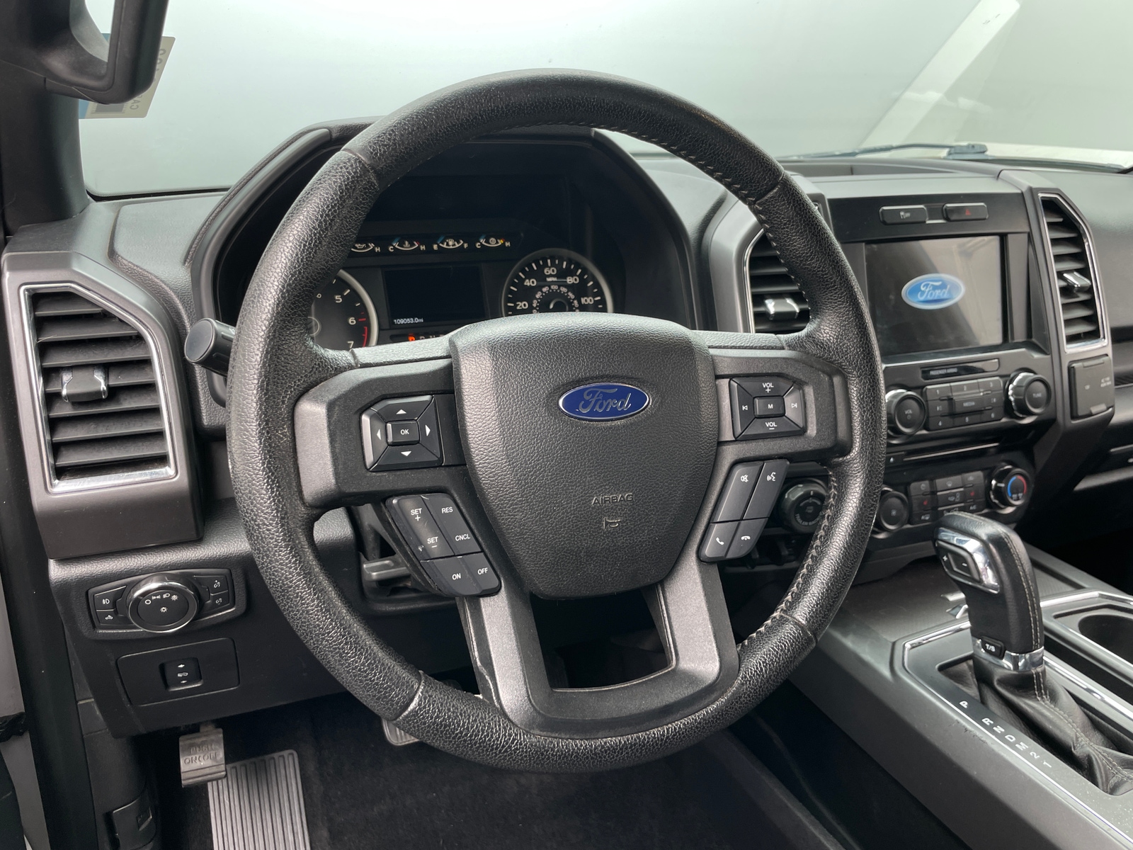 Thumbnail: 2016 Ford Econoline - 5