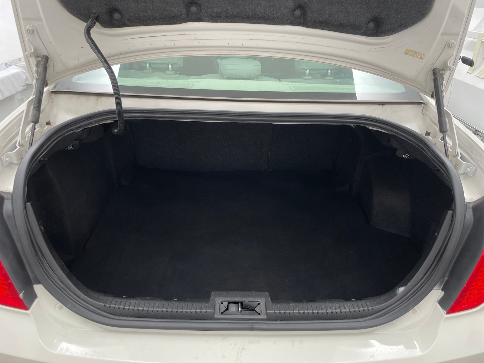 Thumbnail: 2012 Ford Fusion - 7
