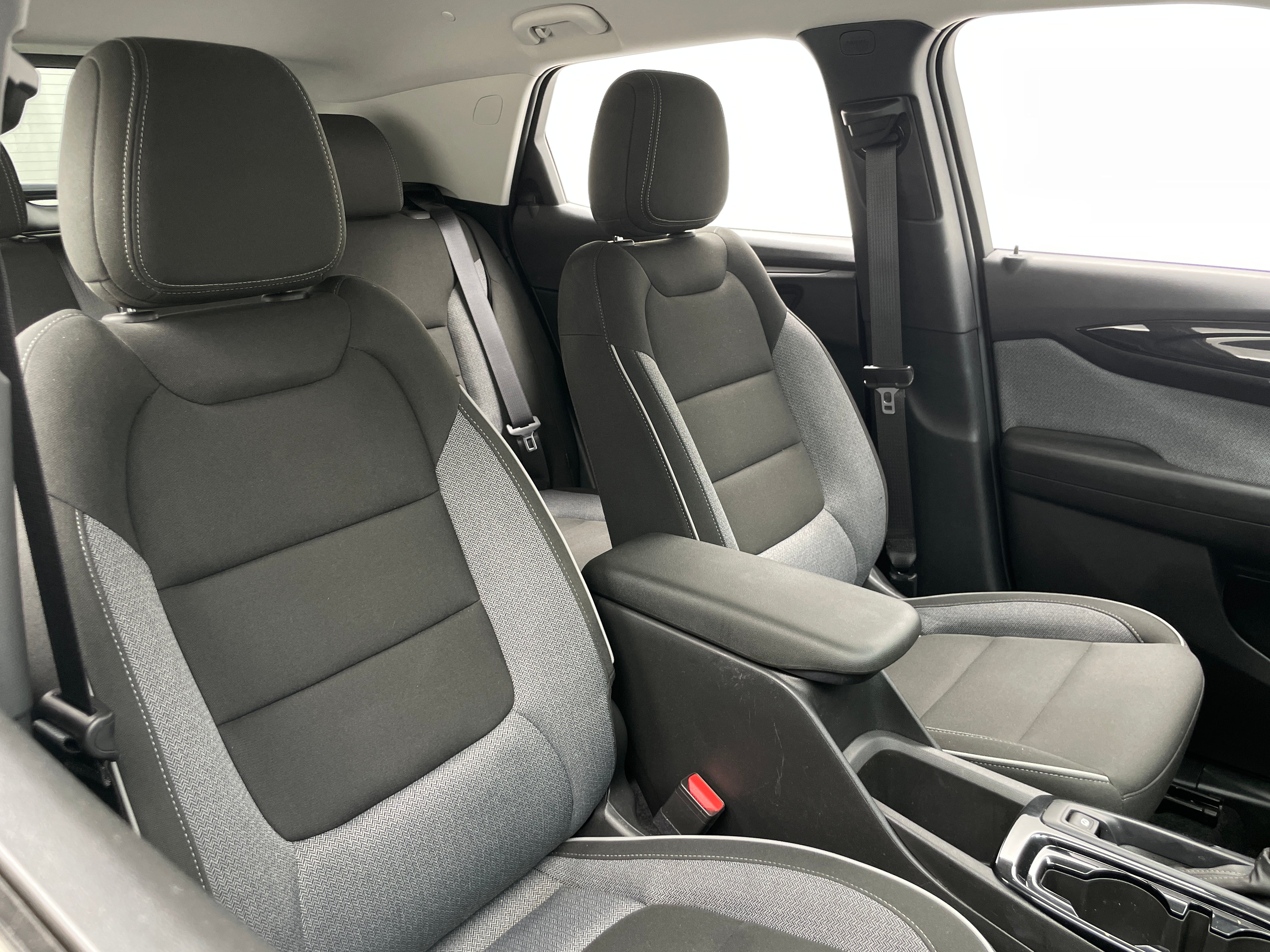 2025 Chevrolet Trailblazer LT - Photo 2