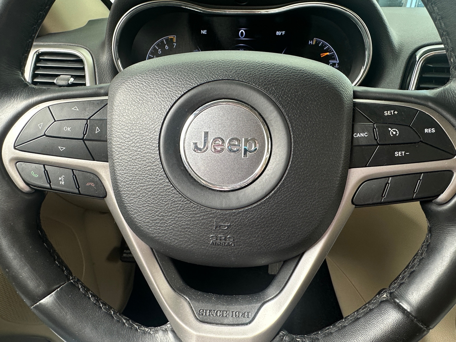 Thumbnail: 2019 Jeep Grand Cherokee - 4