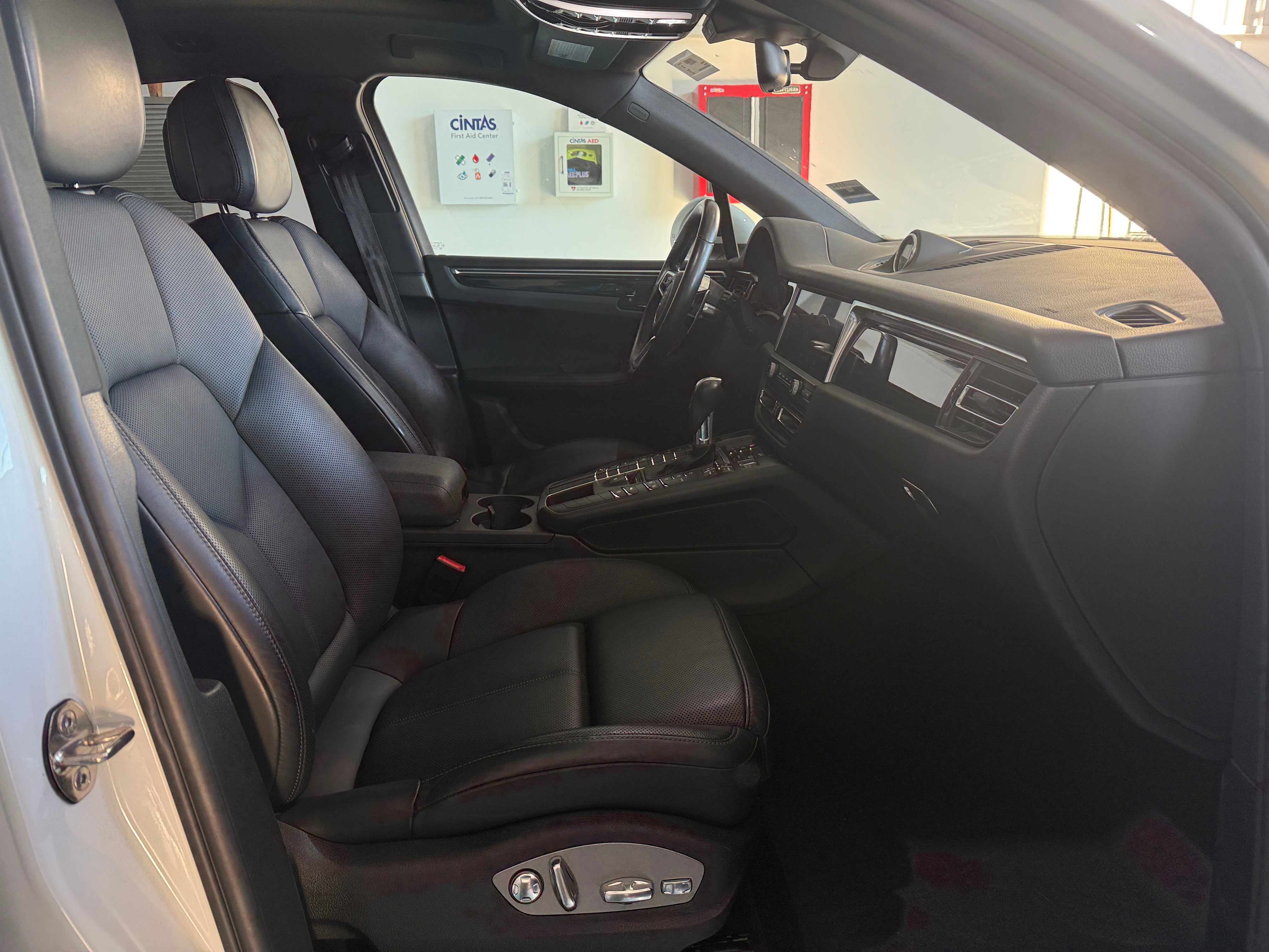 2021 Porsche Macan