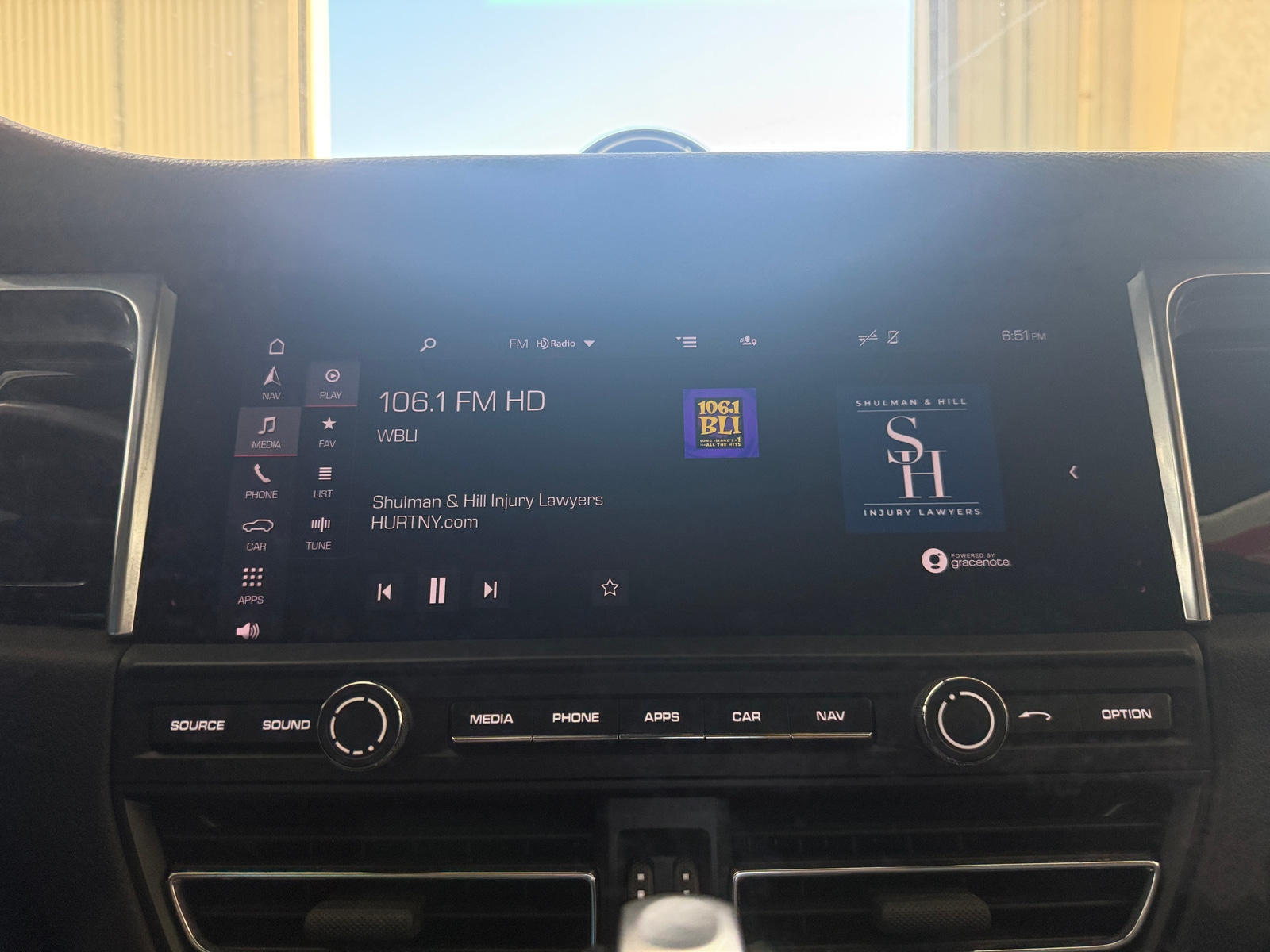 Thumbnail: 2021 Porsche Macan - 3