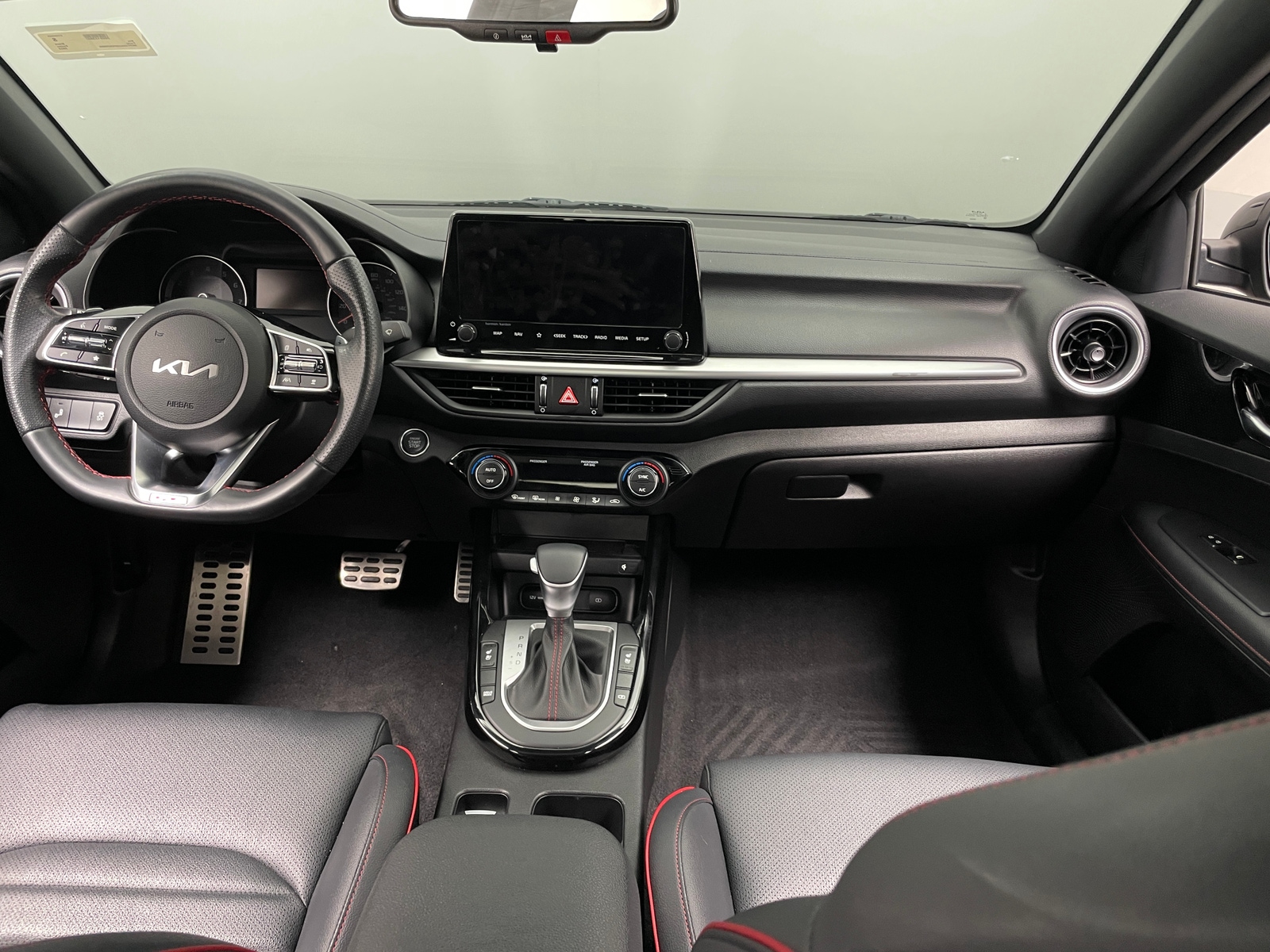 Thumbnail: 2023 Kia Forte - 2