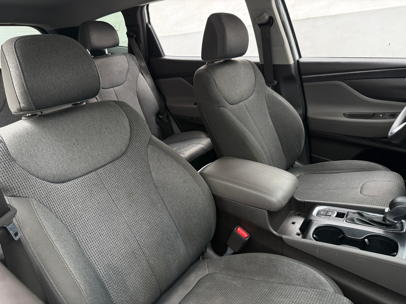 Thumbnail: 2019 Hyundai Santa Fe - 2