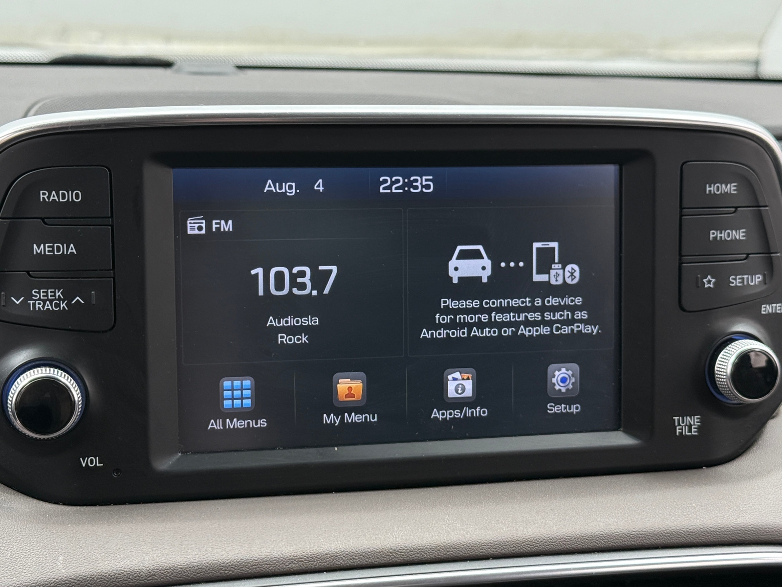 Thumbnail: 2019 Hyundai Santa Fe - 4