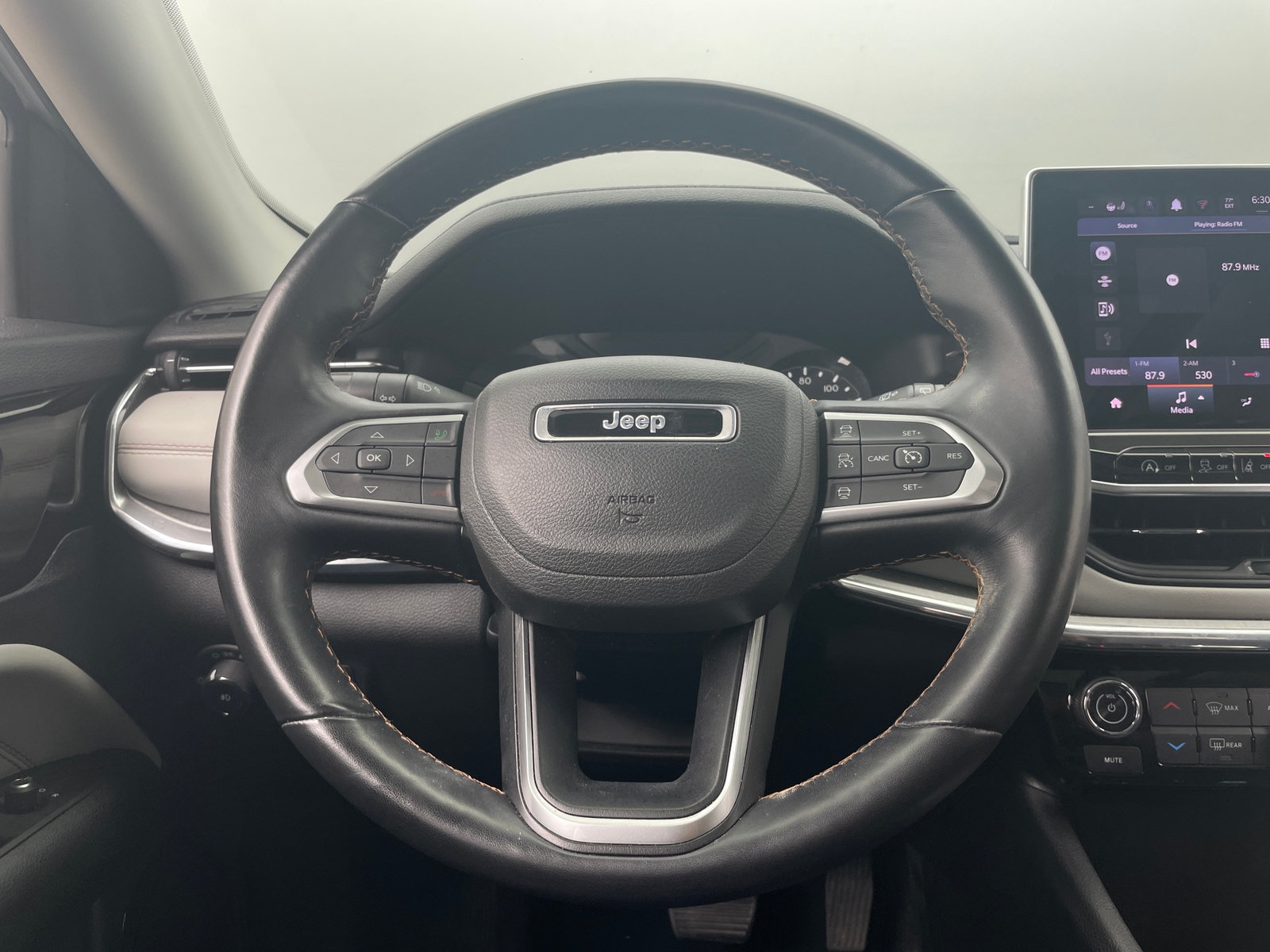 Thumbnail: 2022 Jeep Compass - 4