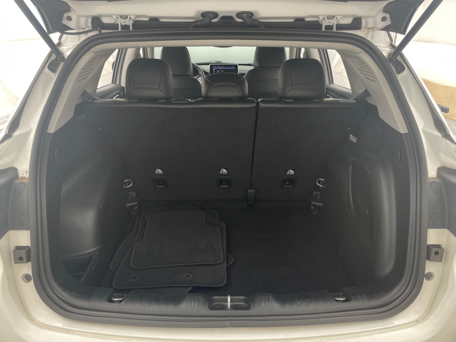 Thumbnail: 2022 Jeep Compass - 6