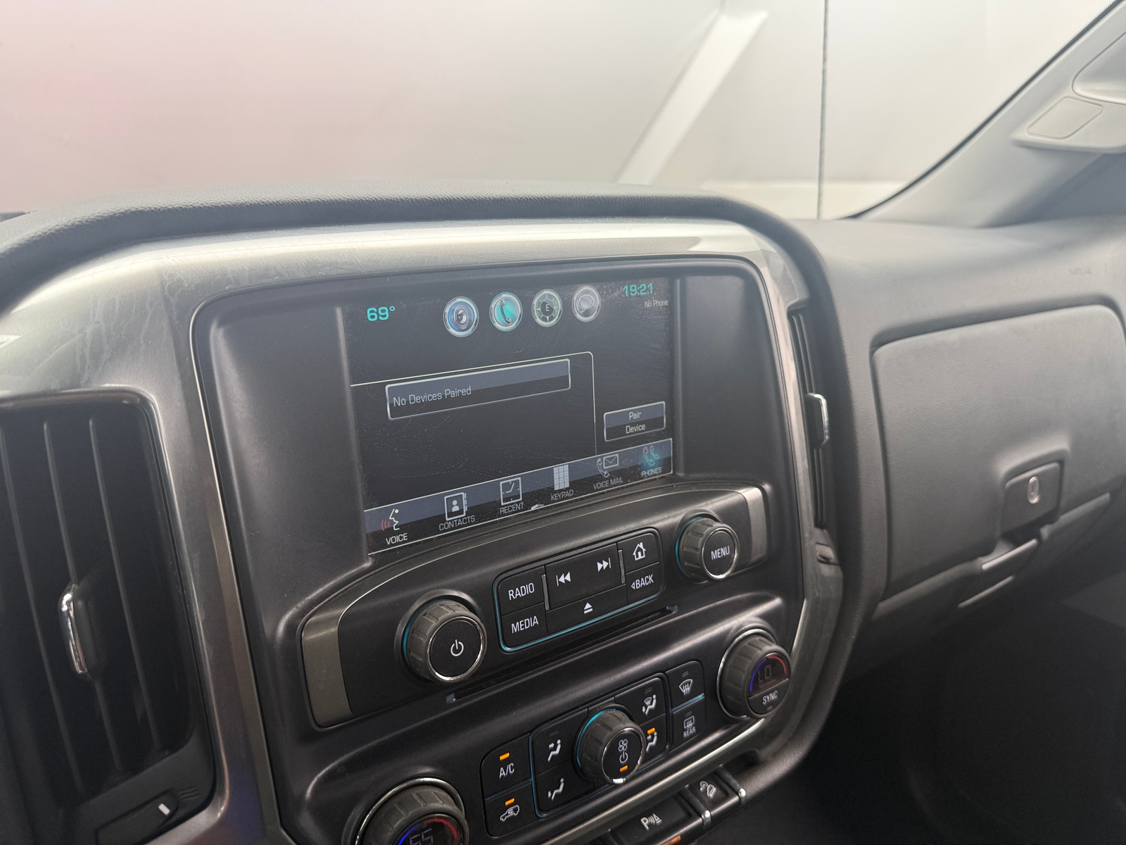 Thumbnail: 2018 Chevrolet Silverado 1500 - 4