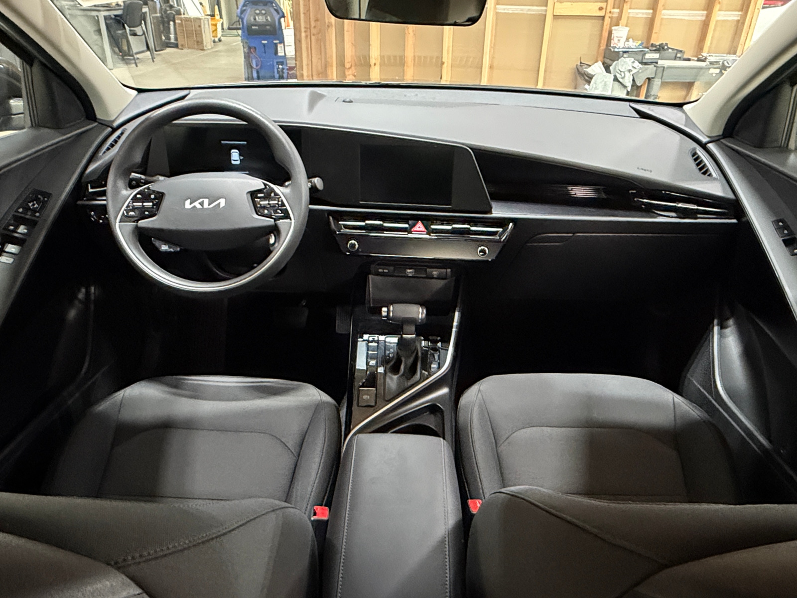 Thumbnail: 2026 Kia Niro - 3