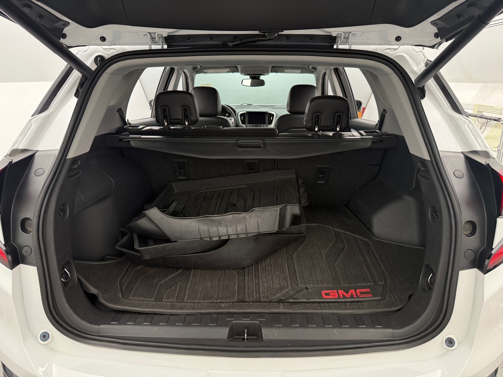 Thumbnail: 2019 GMC Terrain - 6