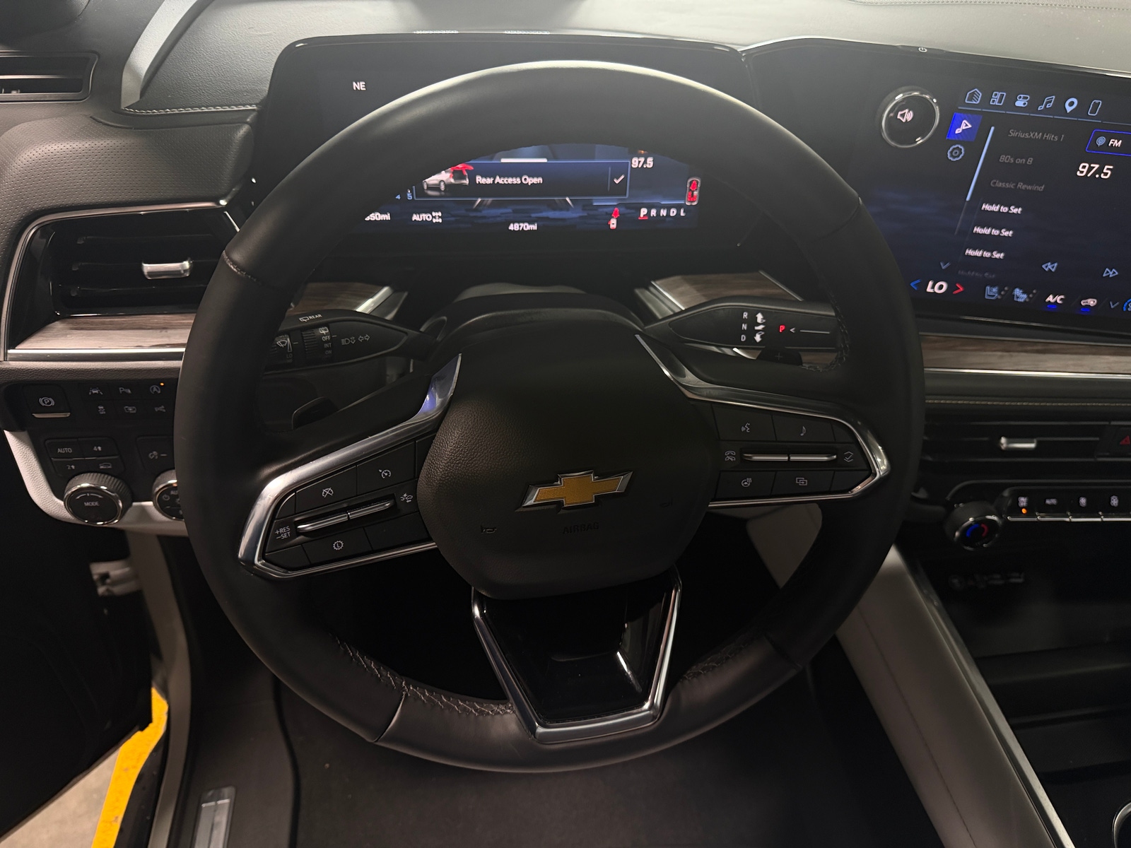 Thumbnail: 2025 Chevrolet Suburban - 4