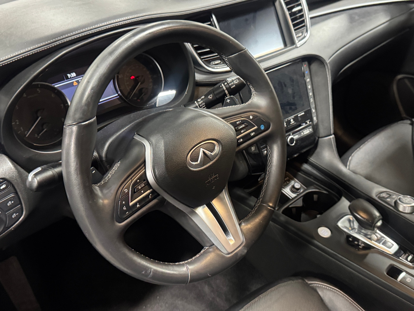 Thumbnail: 2023 INFINITI QX55 - 4