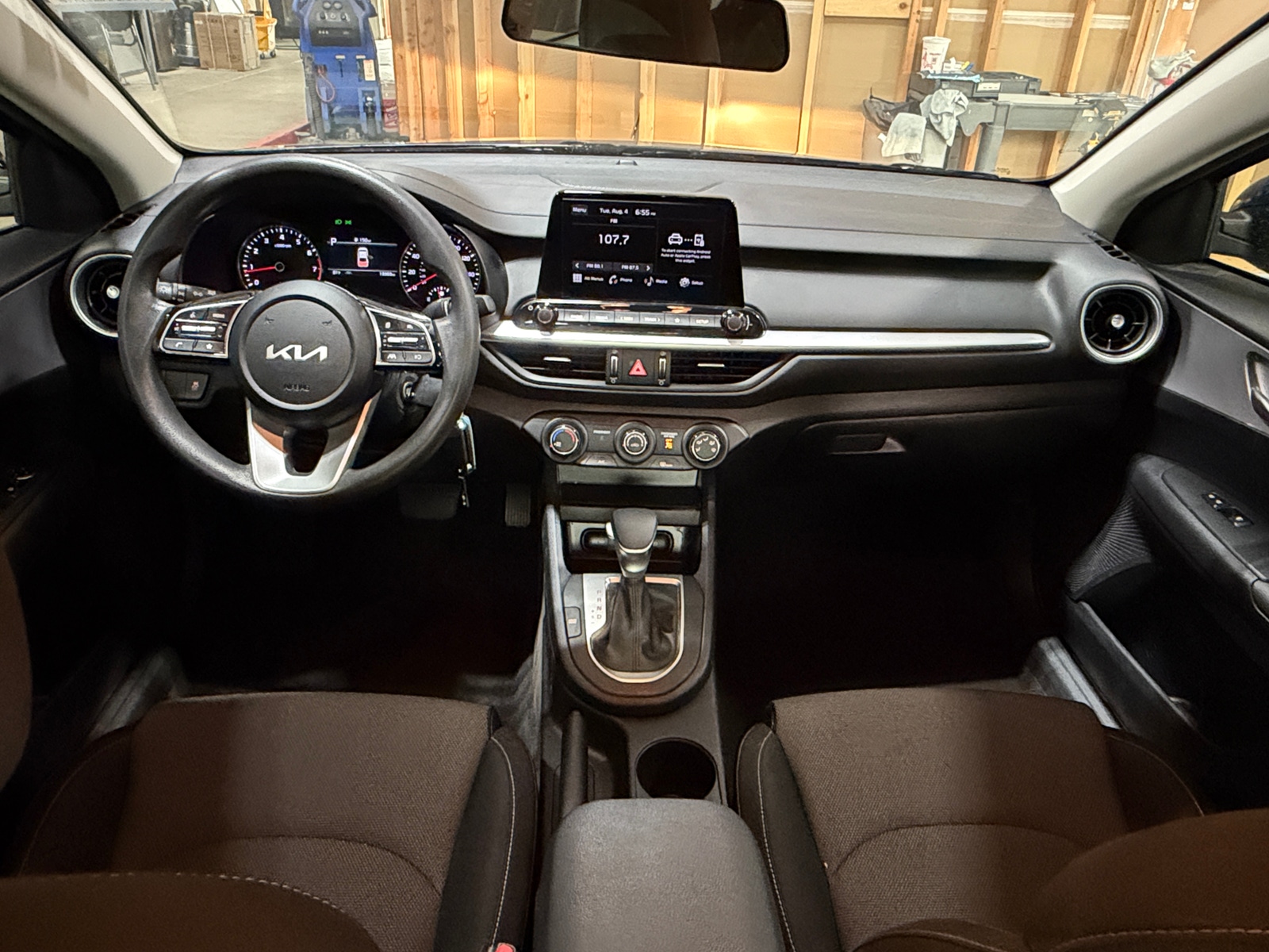 Thumbnail: 2024 Kia Forte - 3