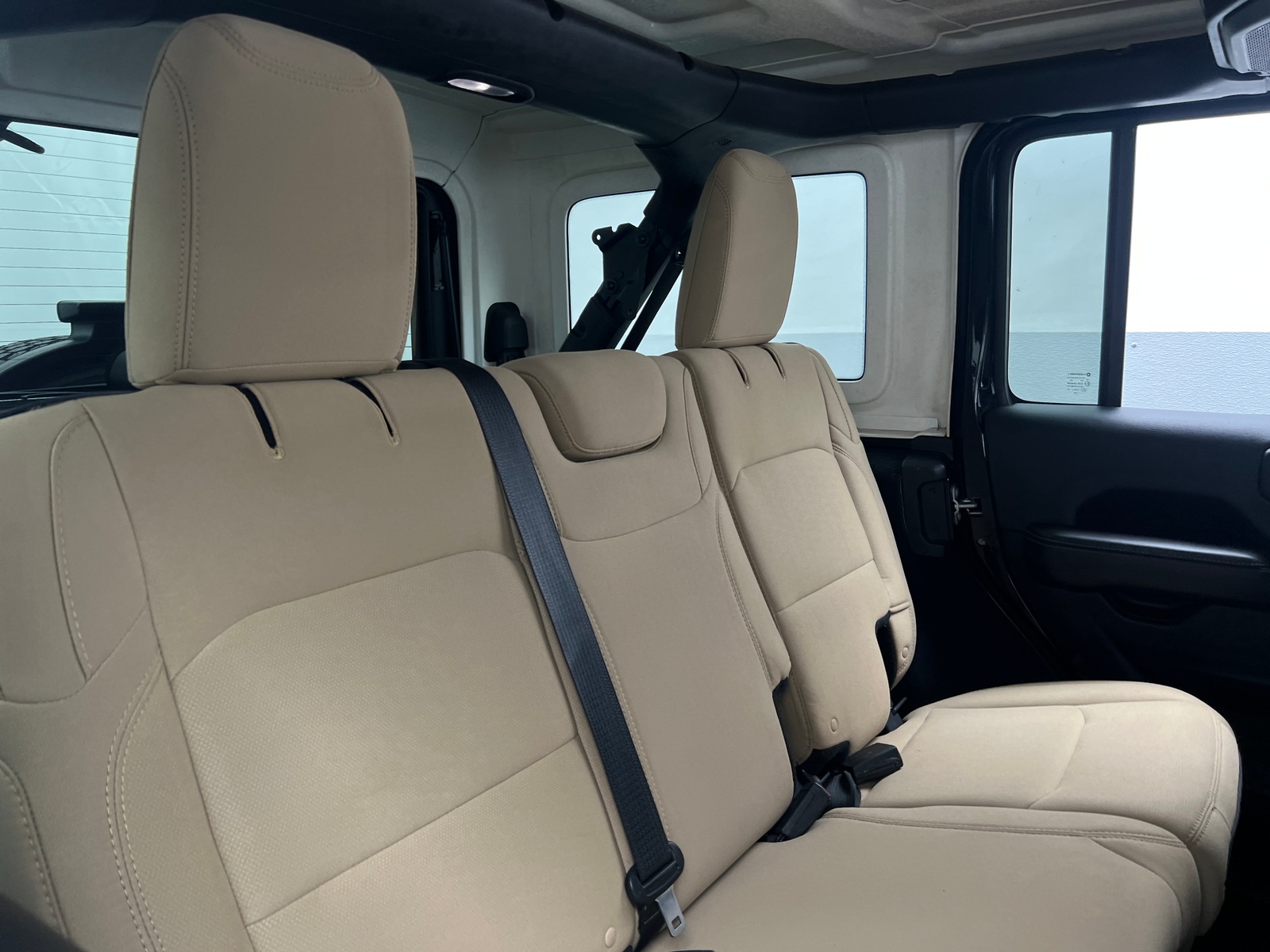 Thumbnail: 2018 Jeep Wrangler - 6
