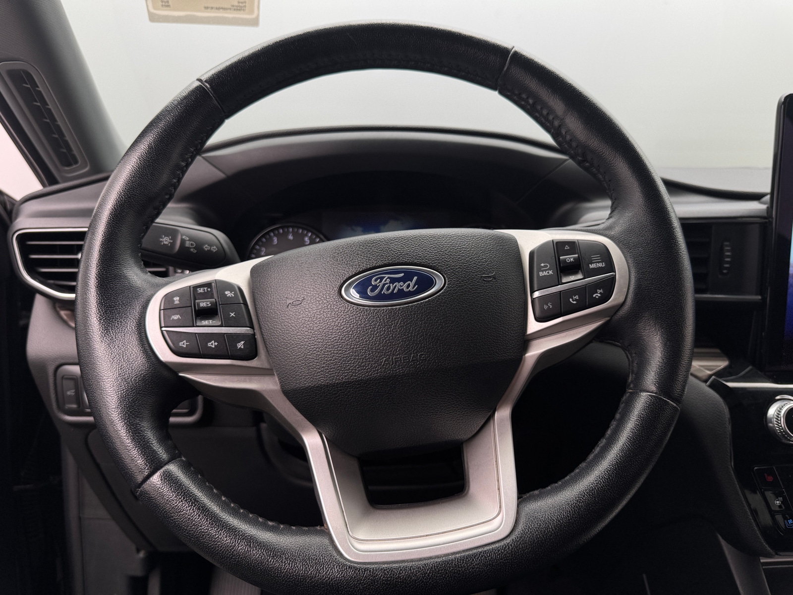 Thumbnail: 2023 Ford Explorer - 4