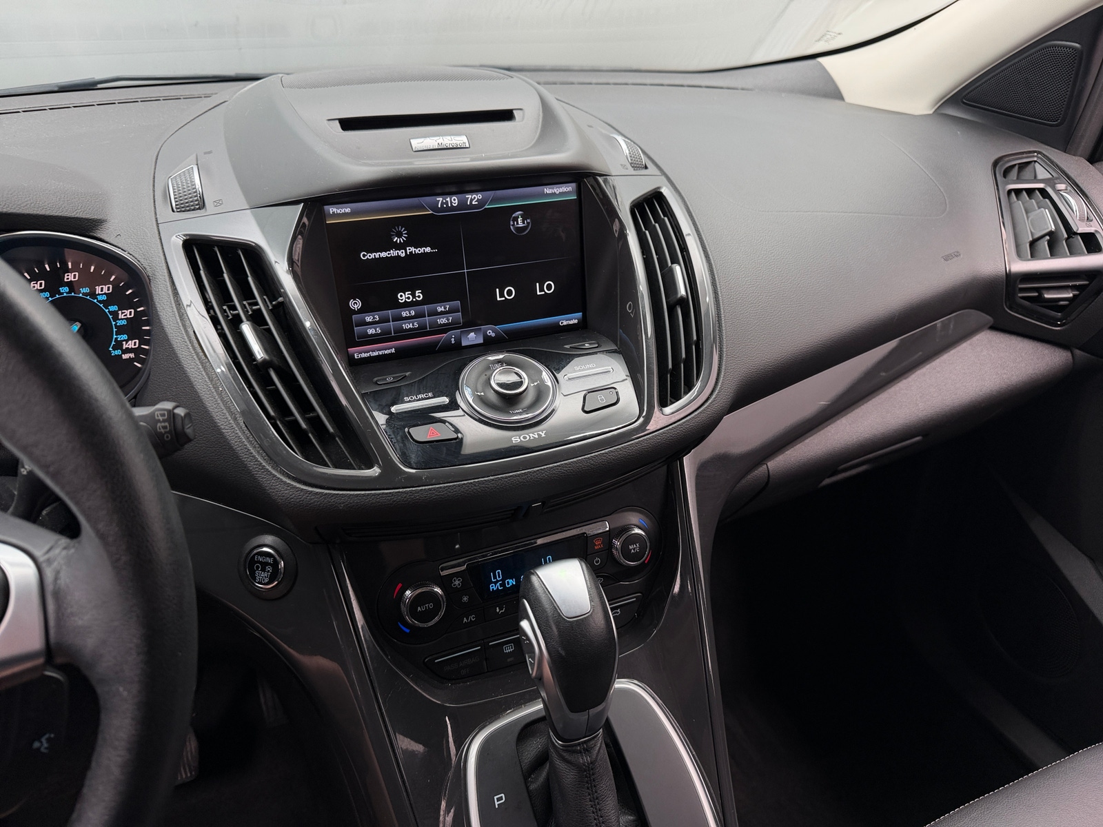 Thumbnail: 2014 Ford Escape - 3