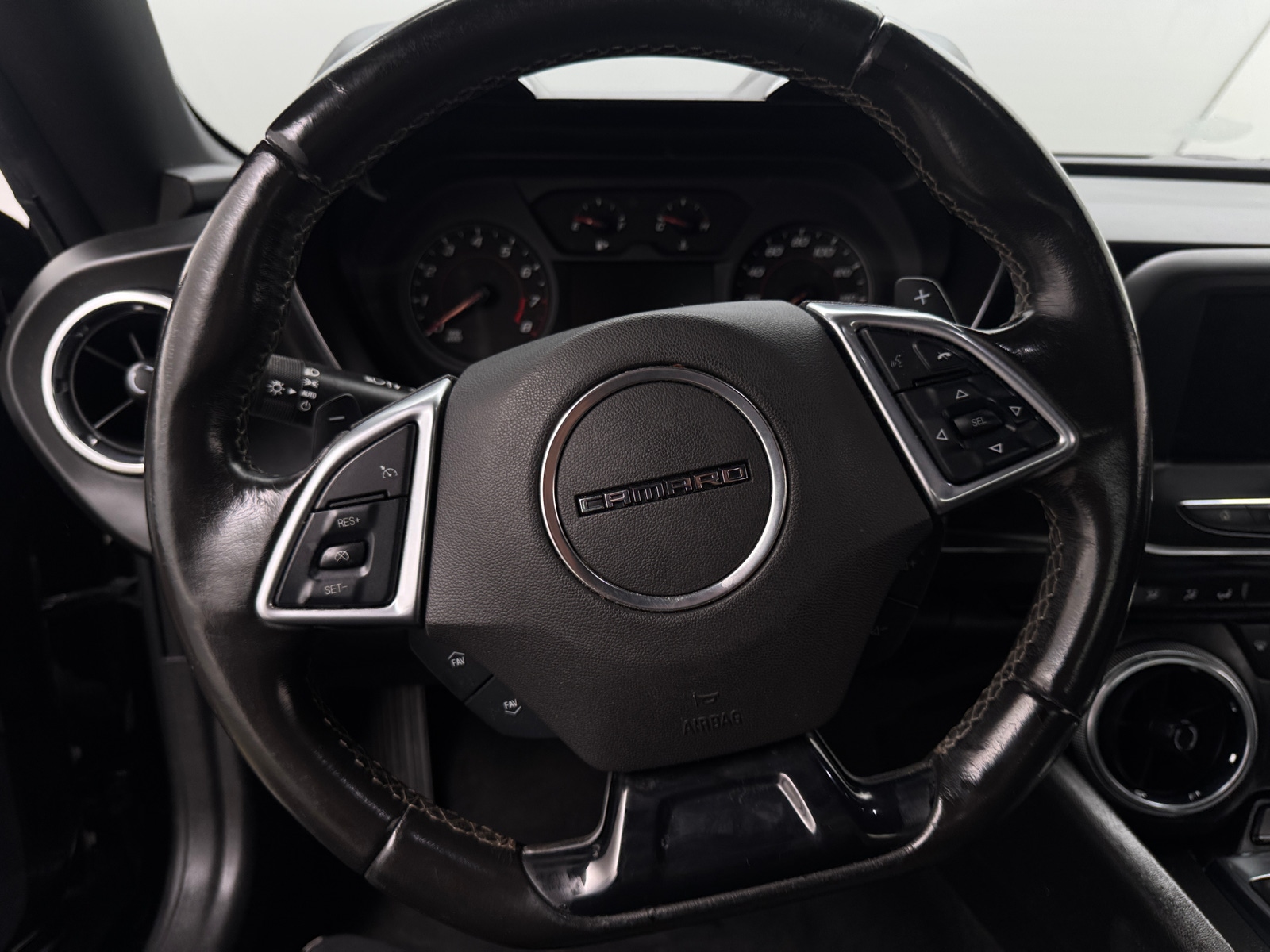 Thumbnail: 2019 Chevrolet Camaro - 4