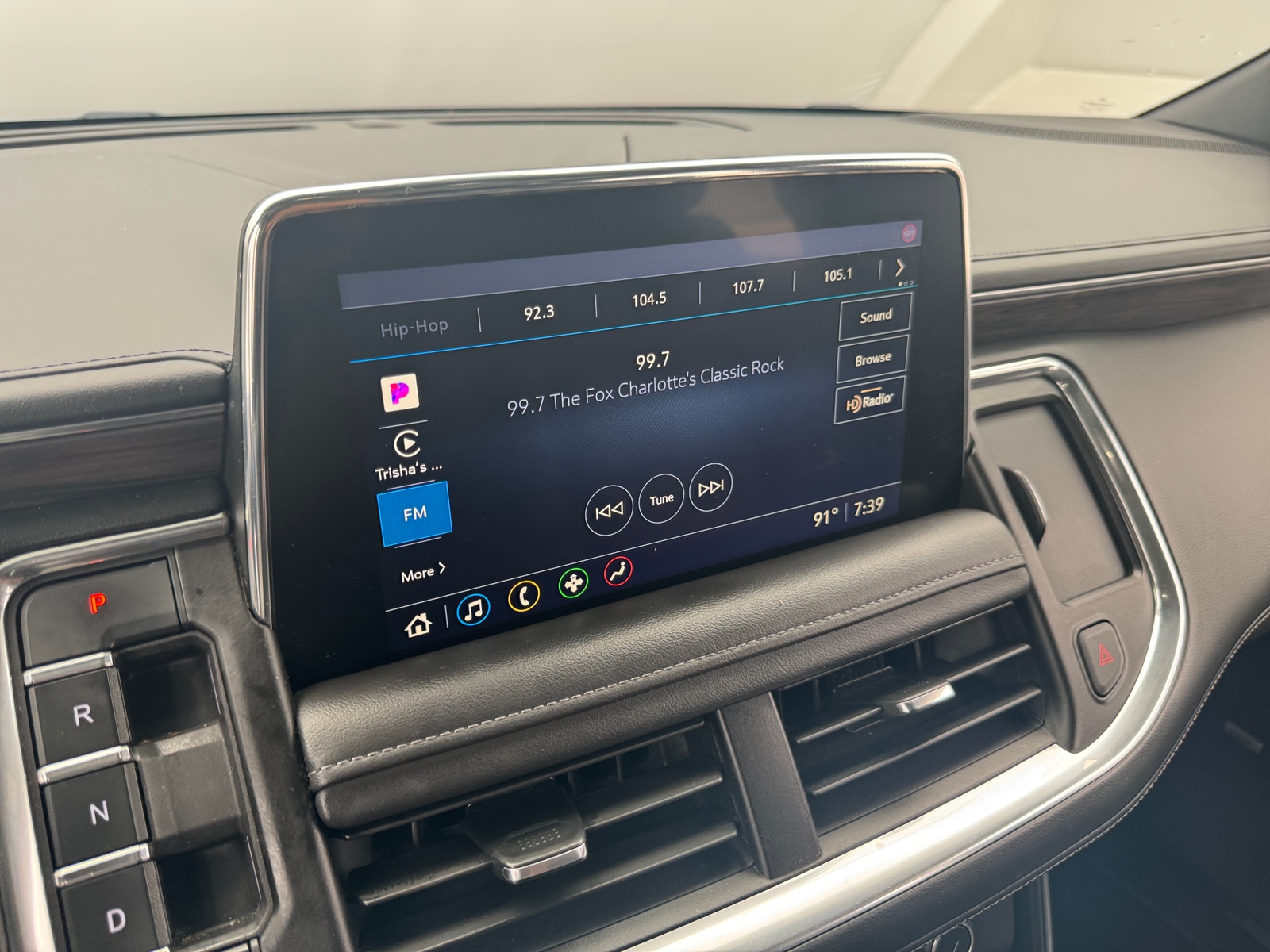 Thumbnail: 2021 Chevrolet Tahoe - 3