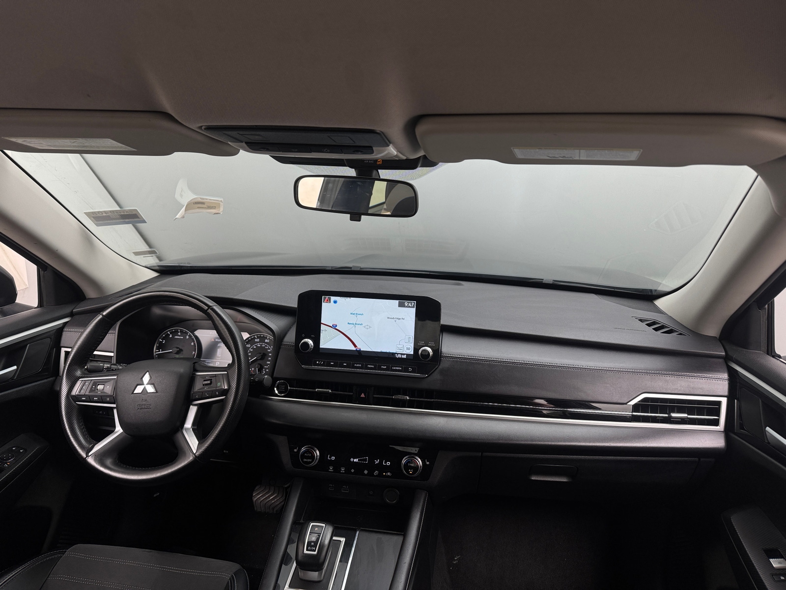 Thumbnail: 2024 Mitsubishi Outlander - 2