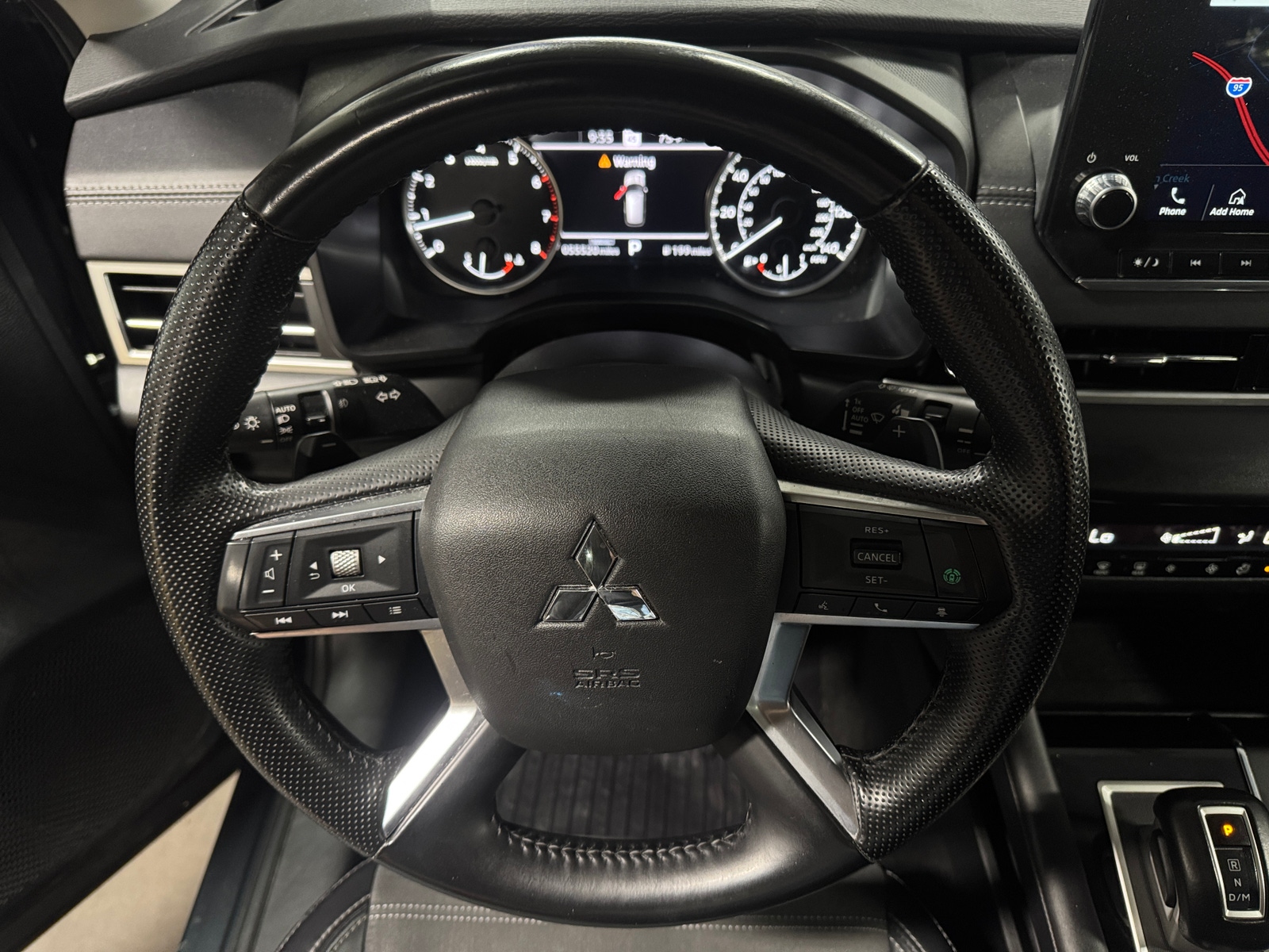 Thumbnail: 2024 Mitsubishi Outlander - 4