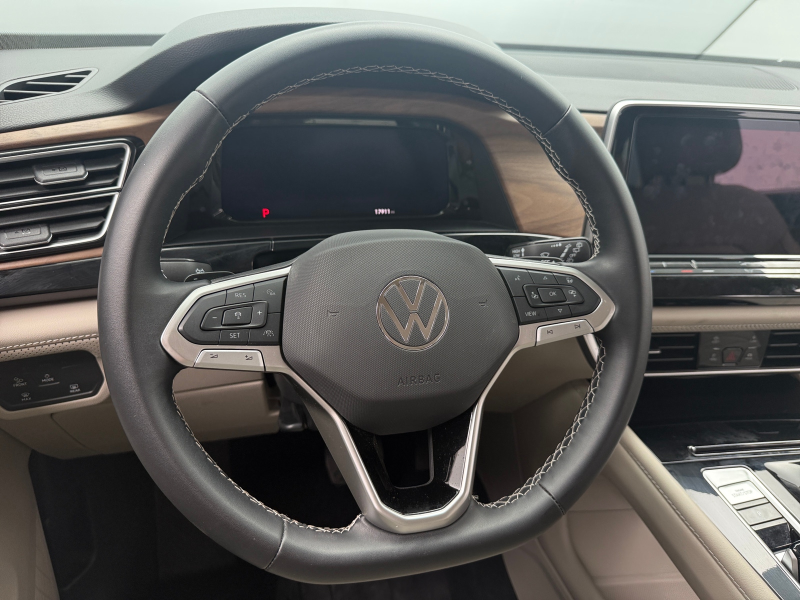 Thumbnail: 2026 Volkswagen Atlas - 5
