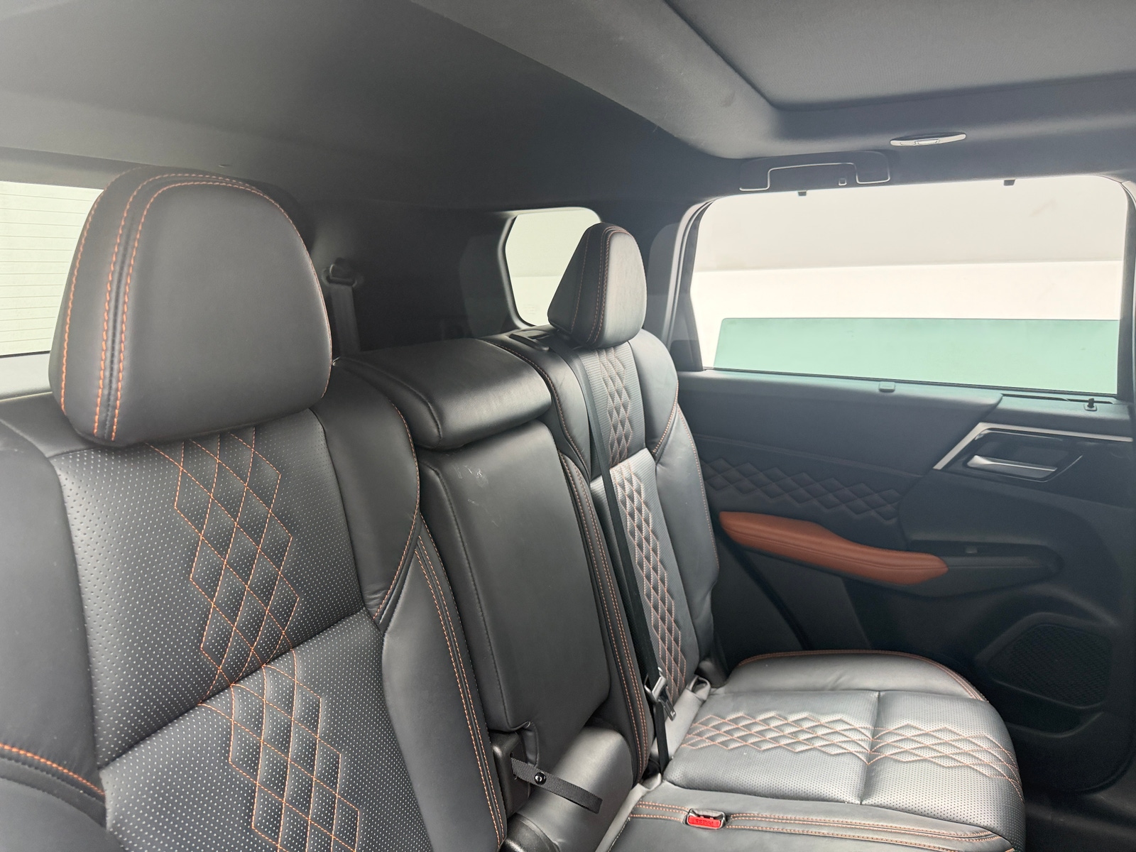 Thumbnail: 2022 Mitsubishi Outlander - 5