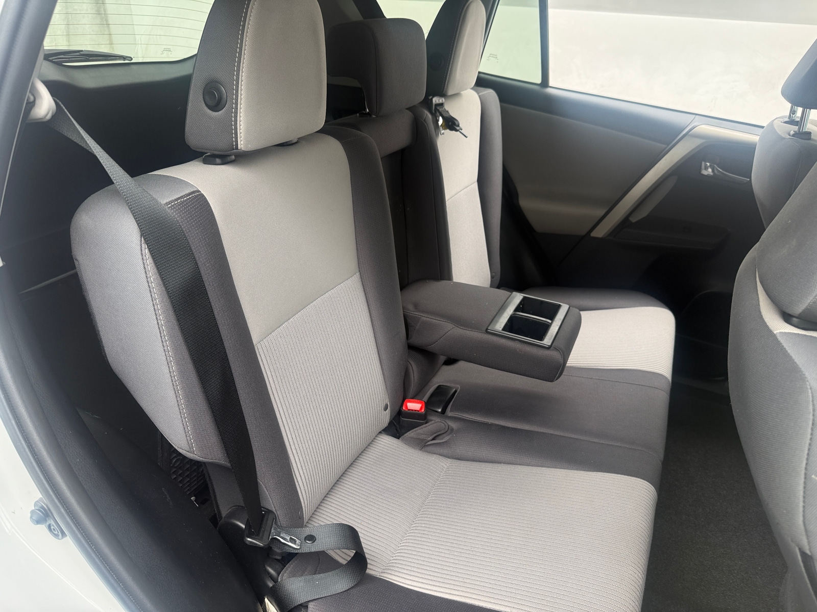 Thumbnail: 2015 Toyota RAV4 - 6