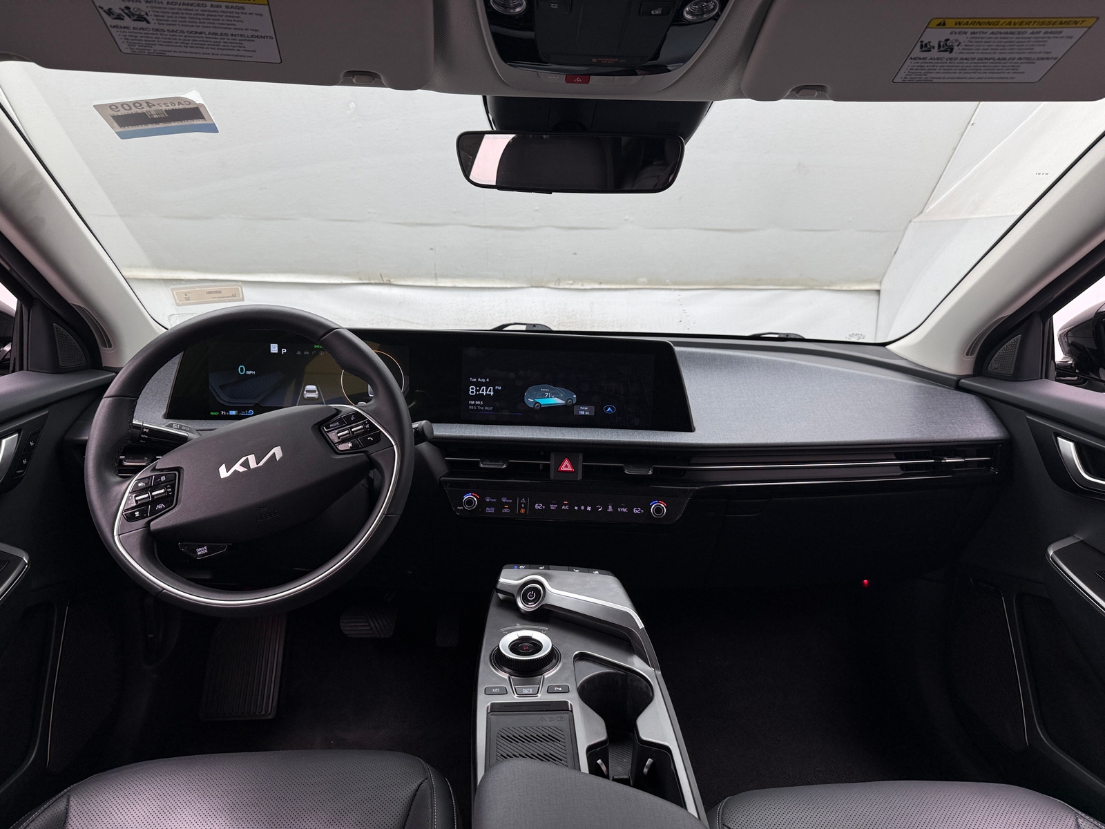 Thumbnail: 2022 Kia EV6 - 2