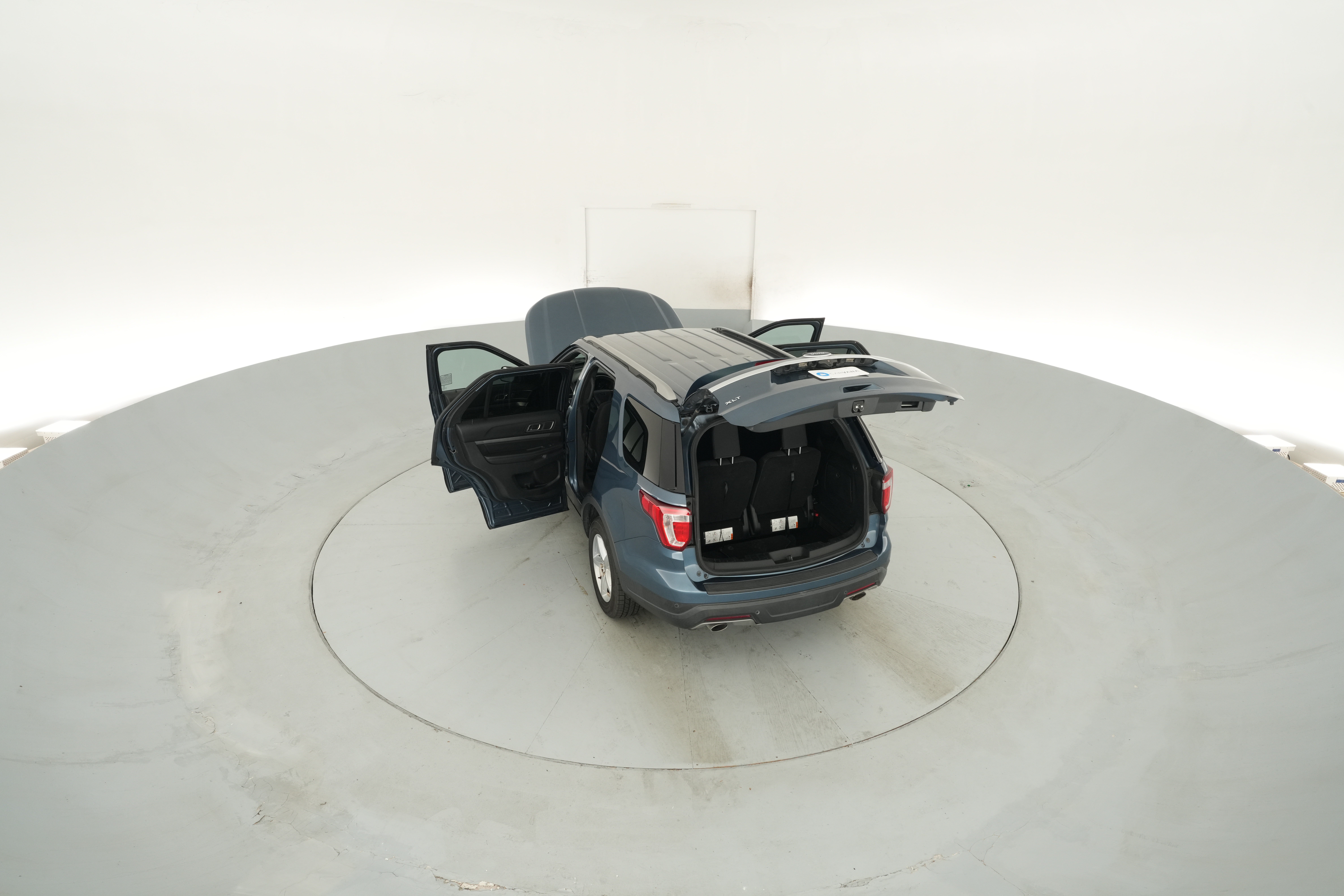 2018 Ford Explorer XLT - Photo 46