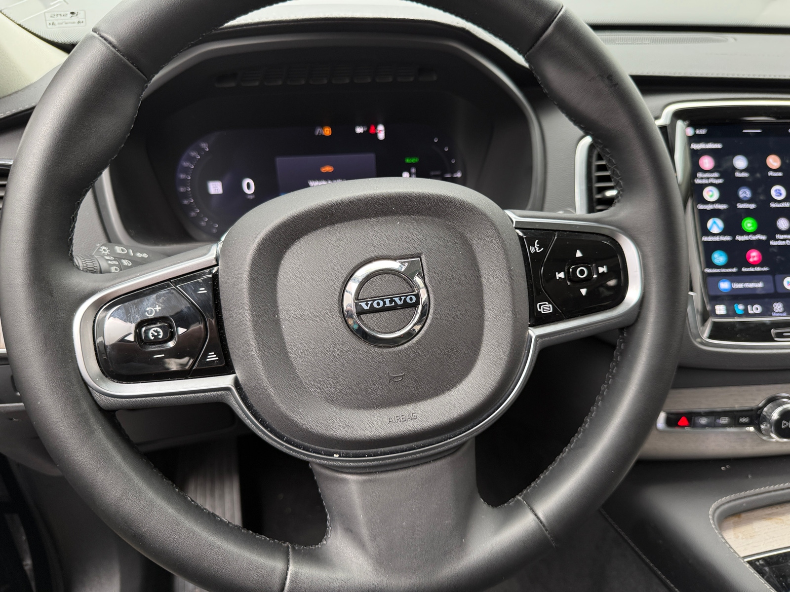 Thumbnail: 2025 Volvo XC90 - 4