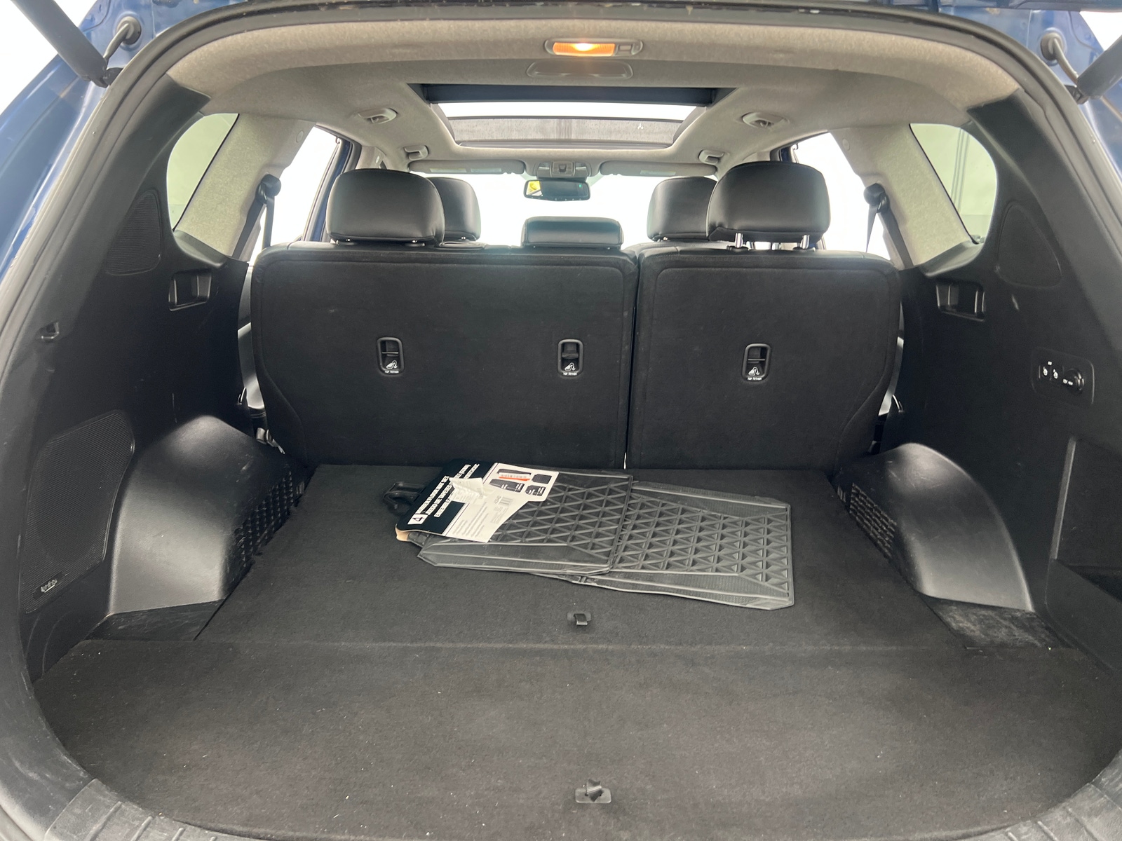 Thumbnail: 2019 Hyundai Santa Fe - 6