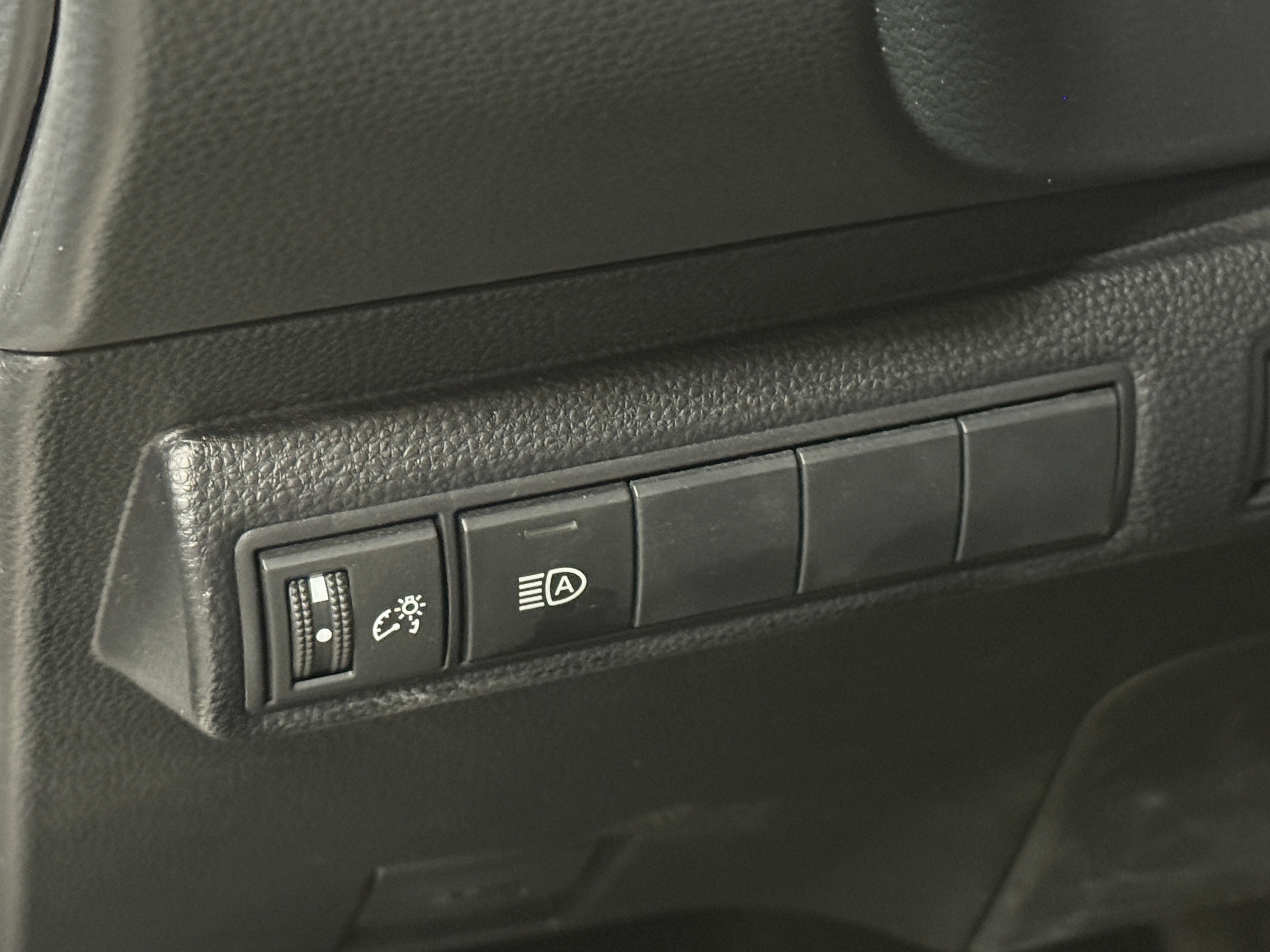 2024 Toyota Corolla SE - Photo 8