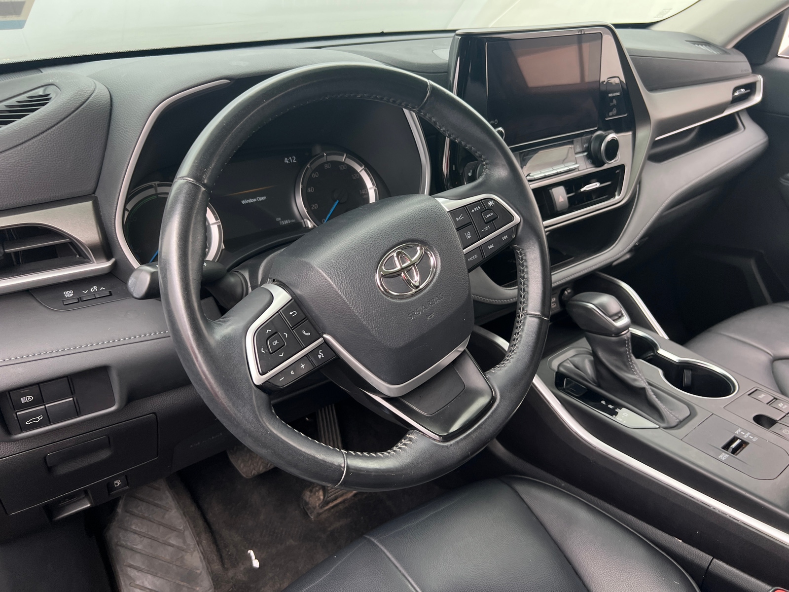 Thumbnail: 2023 Toyota Highlander - 4