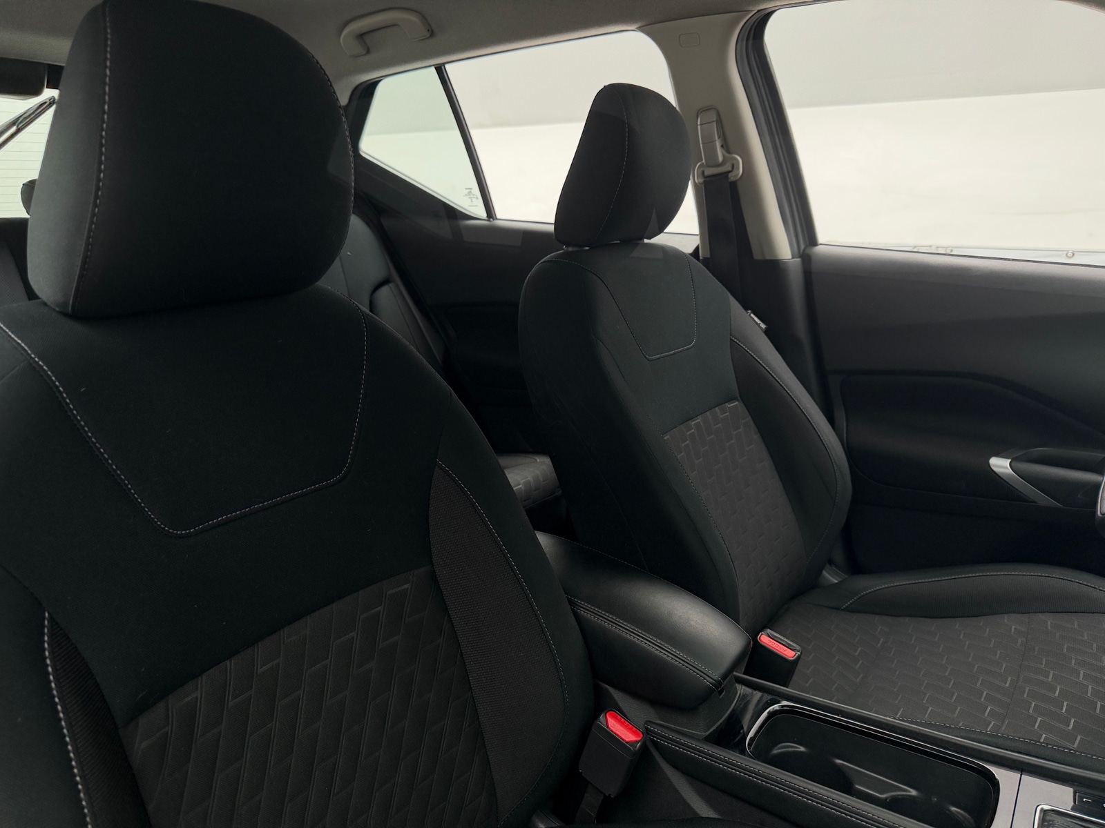 Thumbnail: 2024 Nissan Kicks - 2