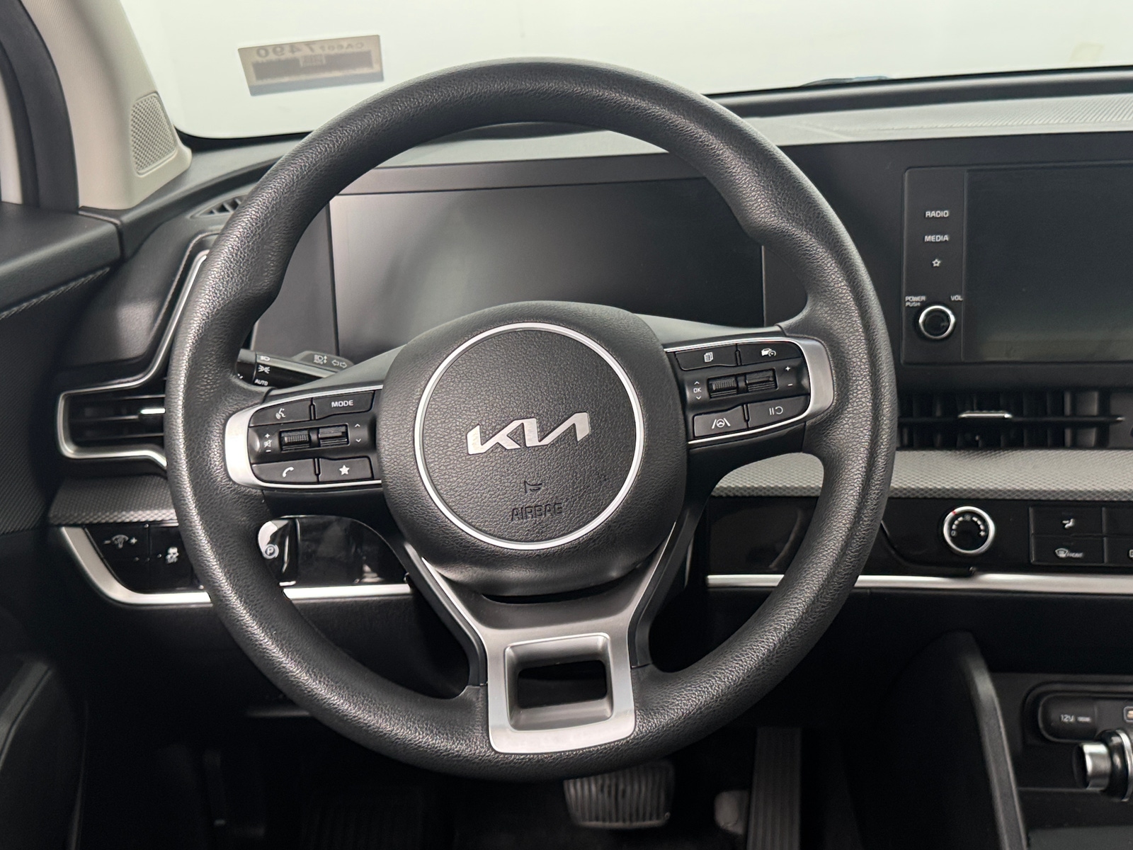 Thumbnail: 2023 Kia Sportage - 5