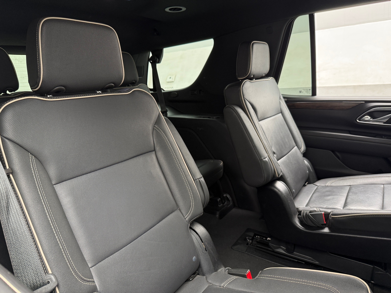 Thumbnail: 2023 Chevrolet Tahoe - 5