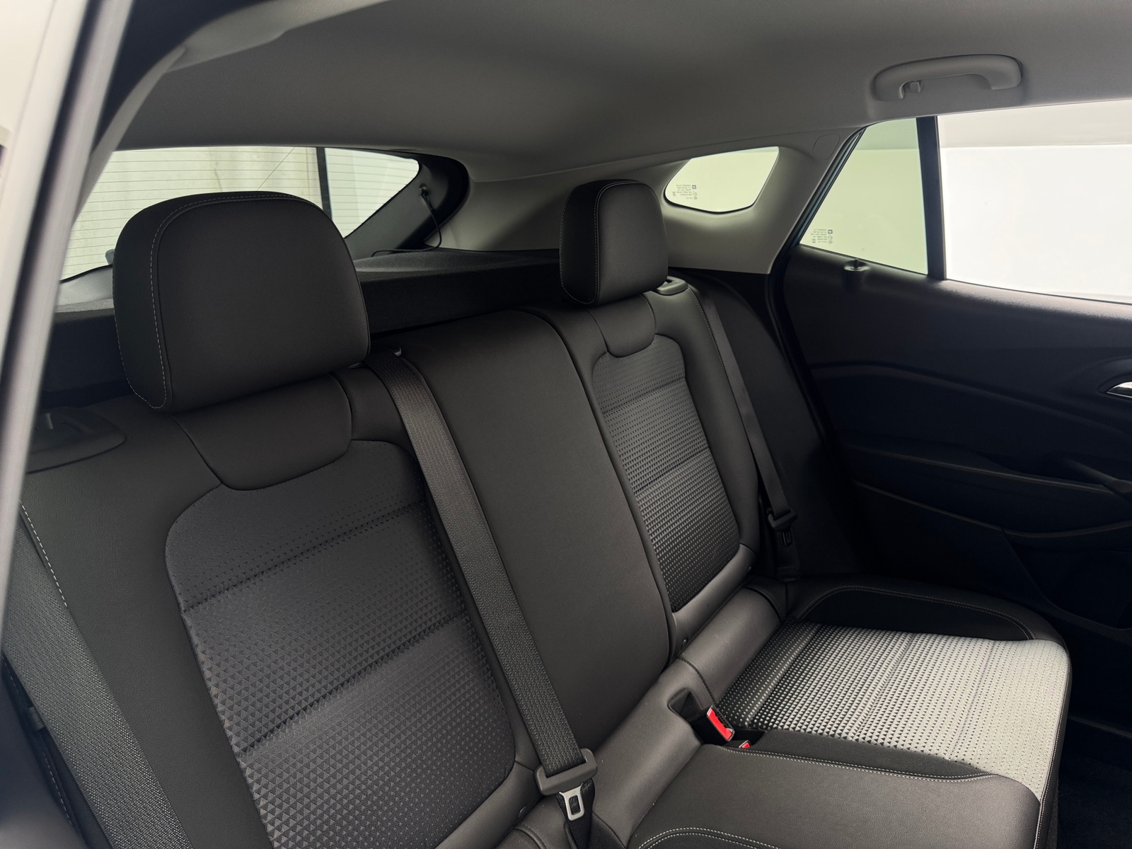 Thumbnail: 2026 Chevrolet Trax - 5