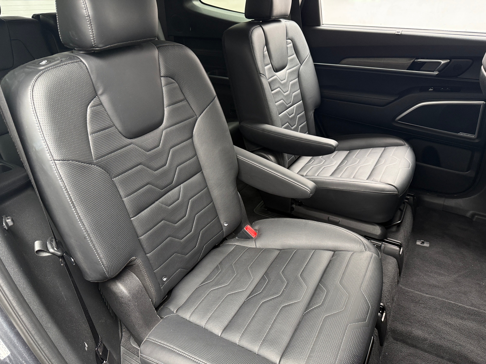 Thumbnail: 2022 Kia Telluride - 5
