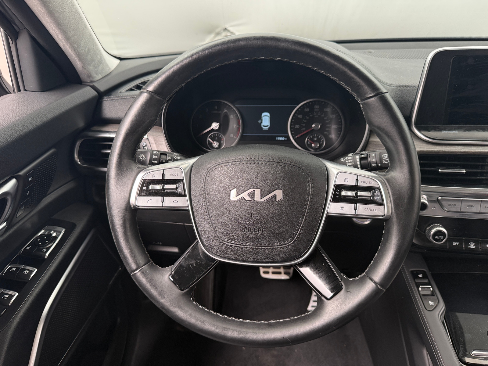 Thumbnail: 2022 Kia Telluride - 4