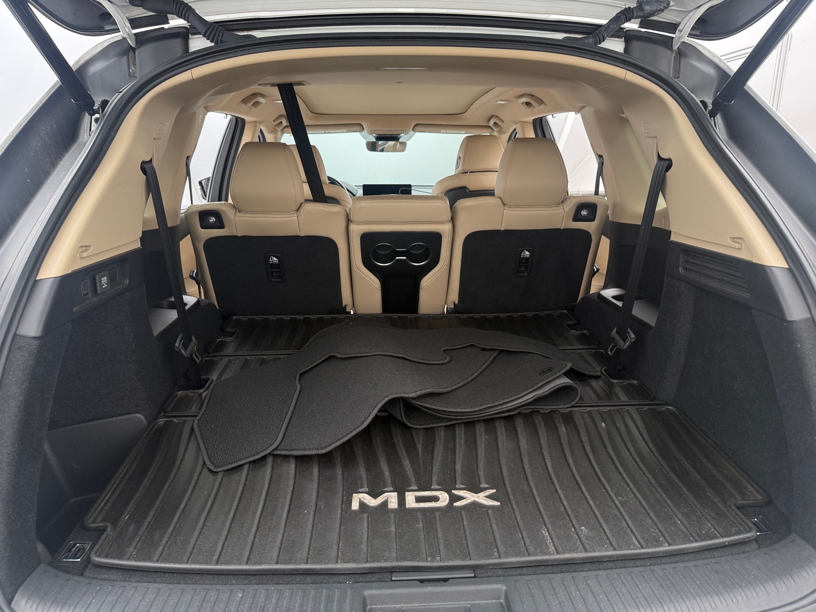 Thumbnail: 2022 Acura MDX - 6