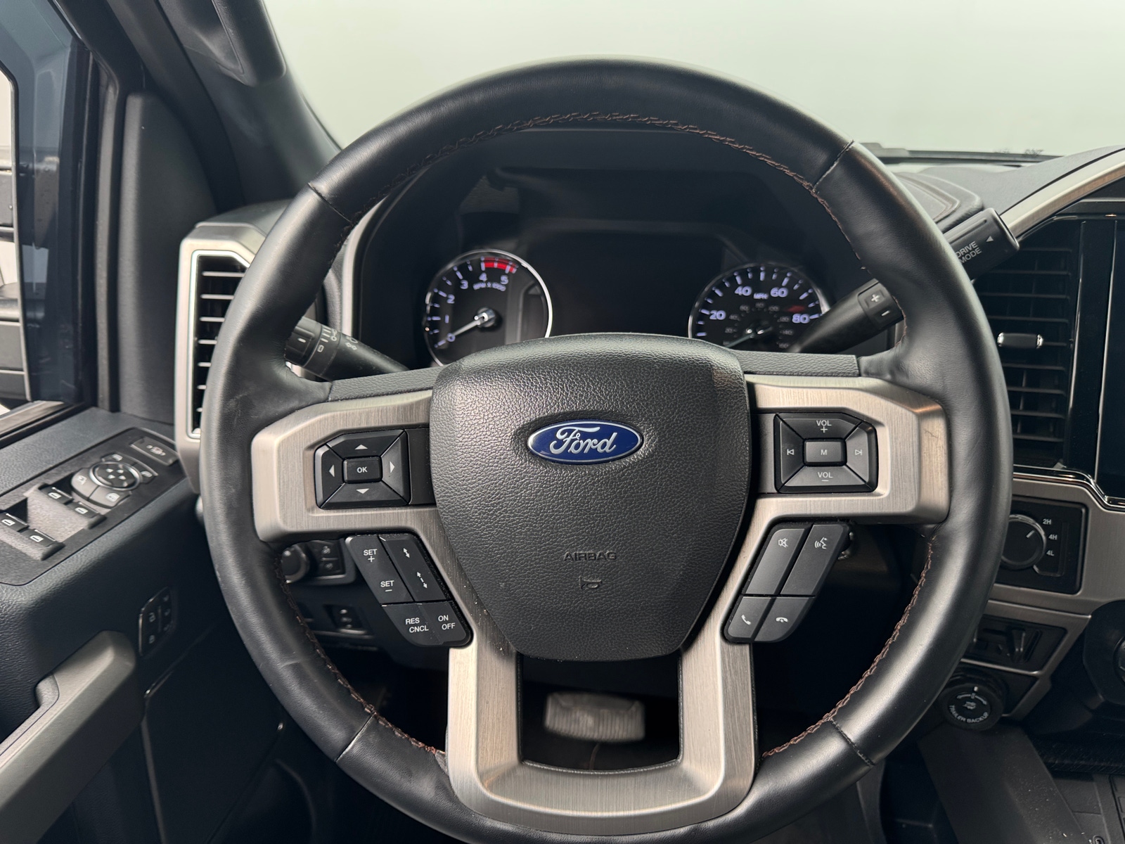 Thumbnail: 2022 Ford Econoline - 4