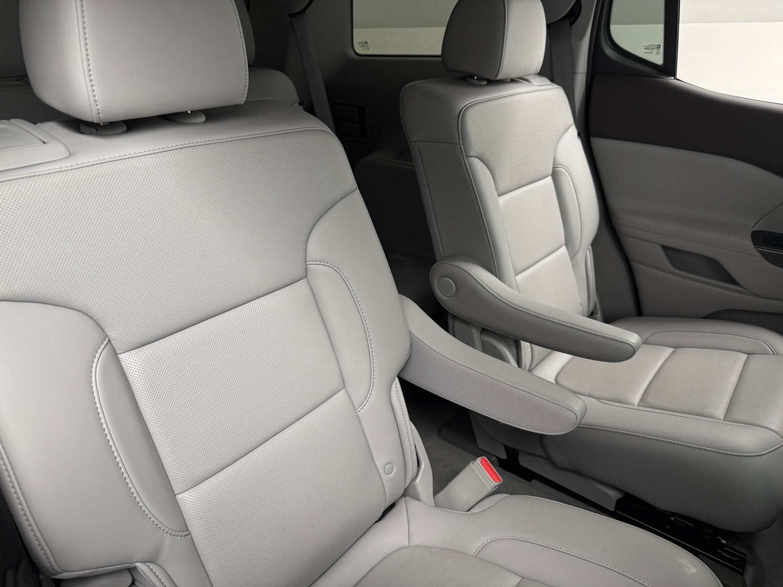 Thumbnail: 2022 GMC Acadia - 5